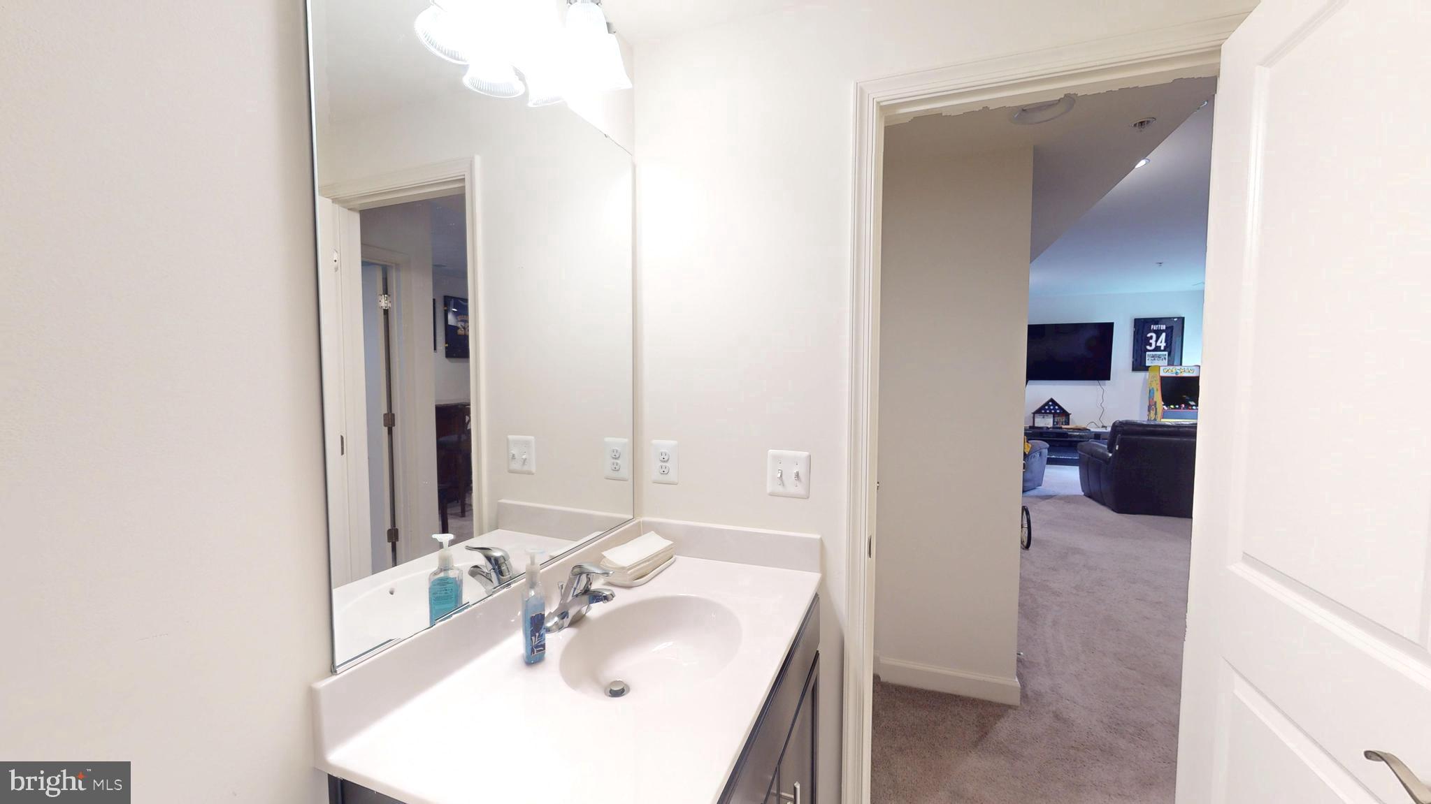 MARLBORO RIDGE - Residential