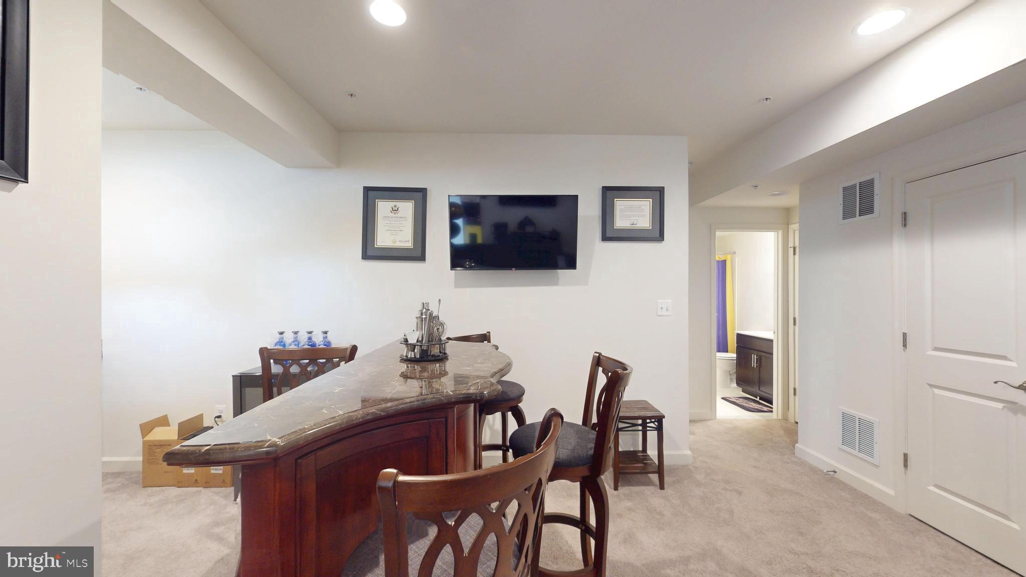 MARLBORO RIDGE - Residential