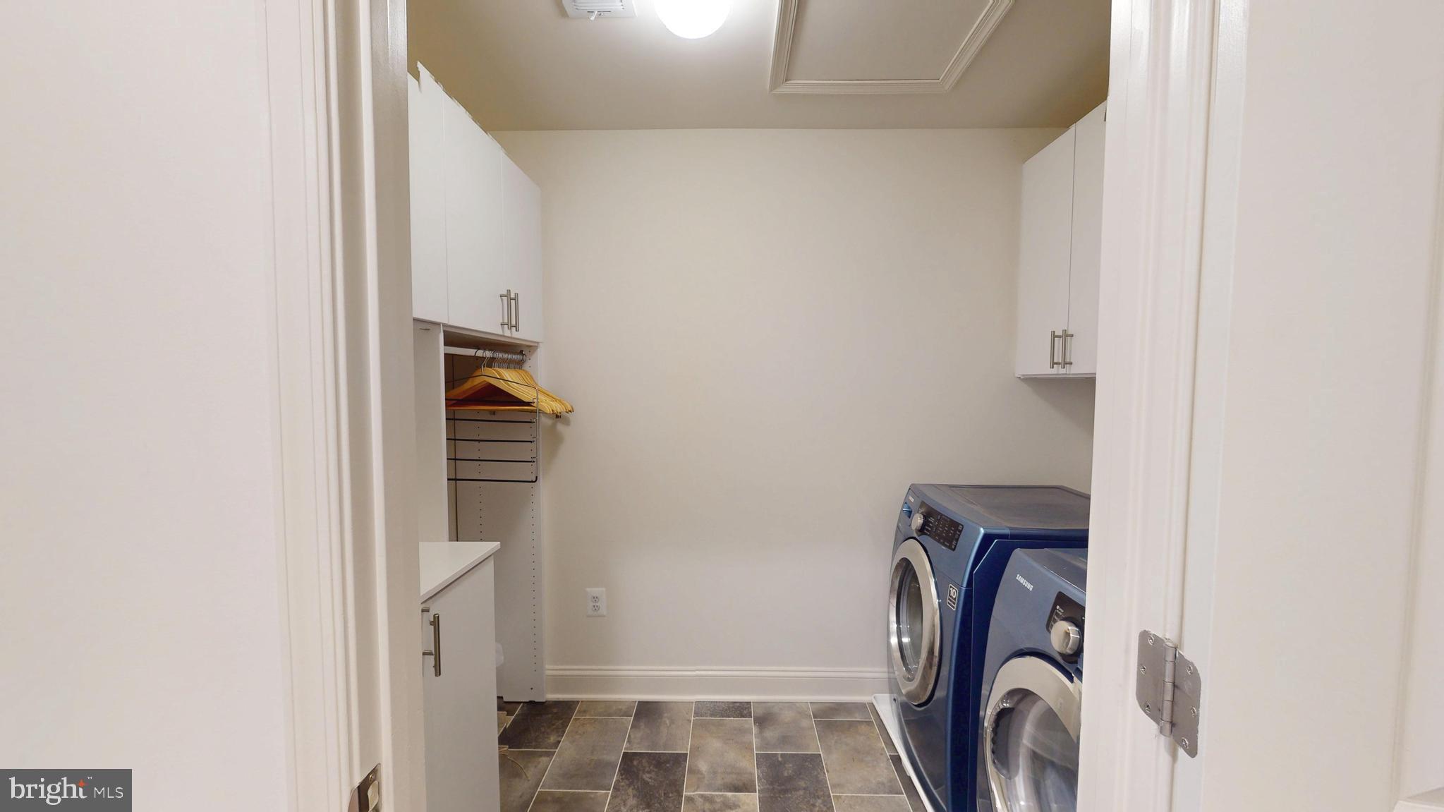 MARLBORO RIDGE - Residential