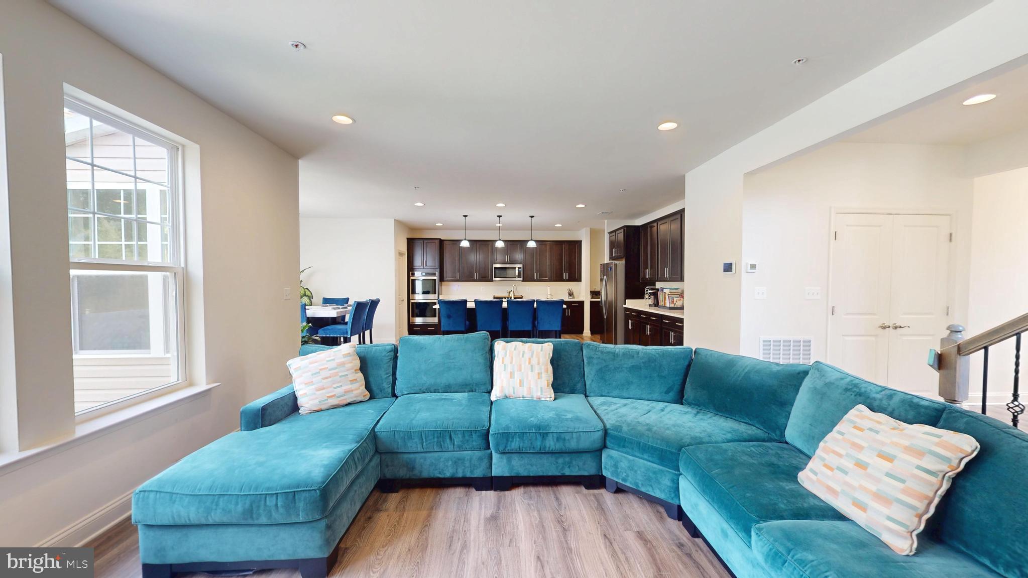 MARLBORO RIDGE - Residential