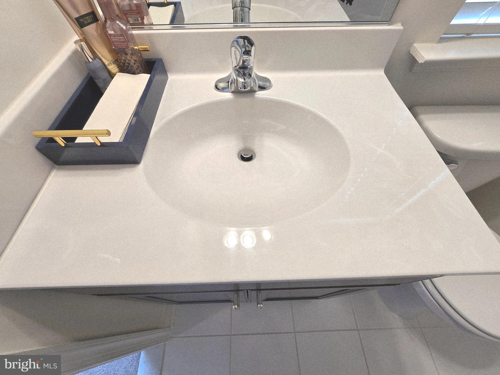 MARLBORO RIDGE - Residential