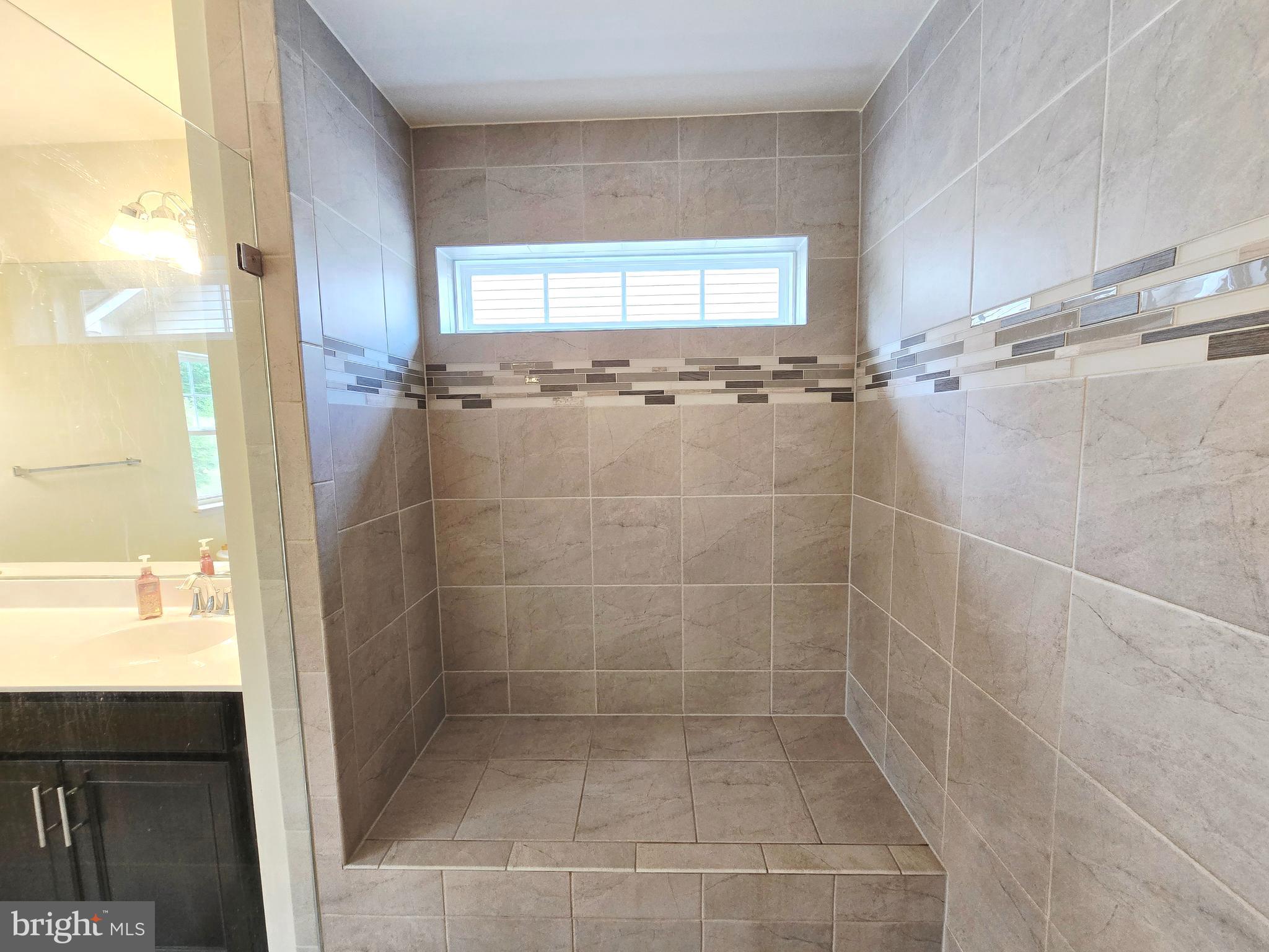 MARLBORO RIDGE - Residential