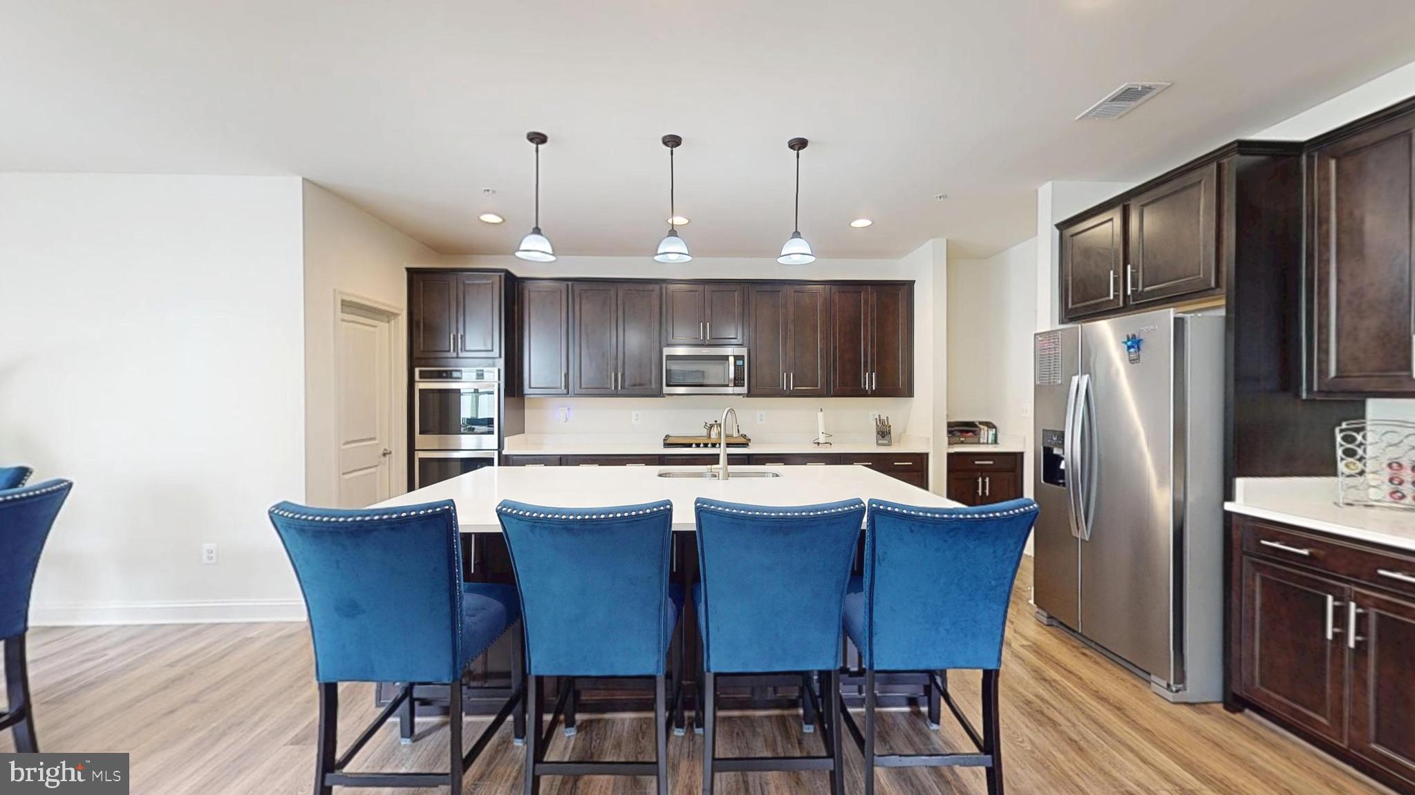 MARLBORO RIDGE - Residential