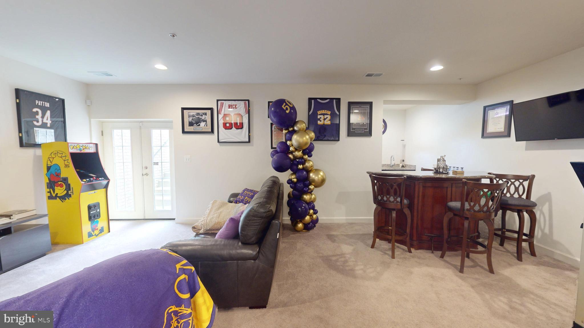 MARLBORO RIDGE - Residential