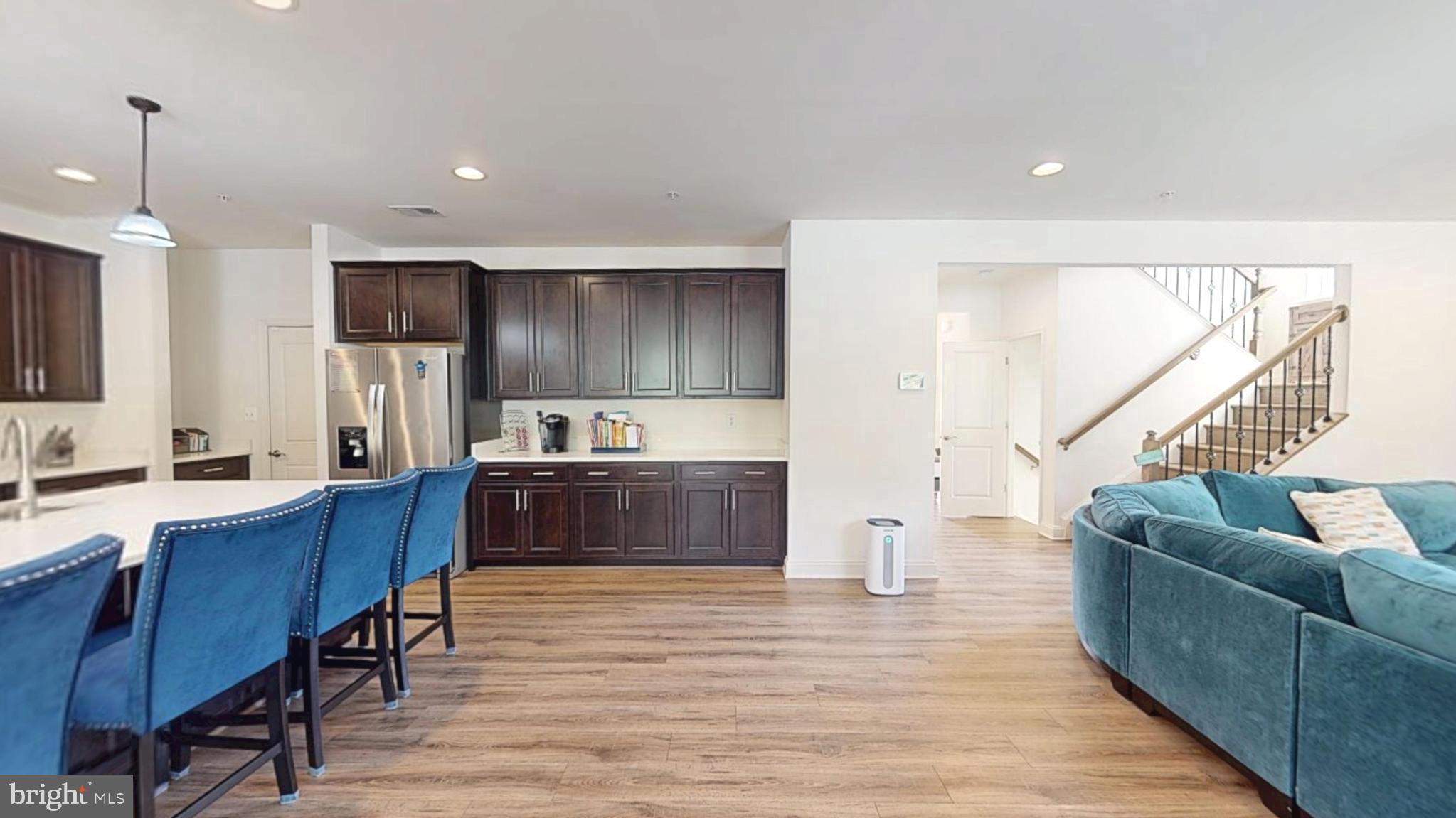 MARLBORO RIDGE - Residential