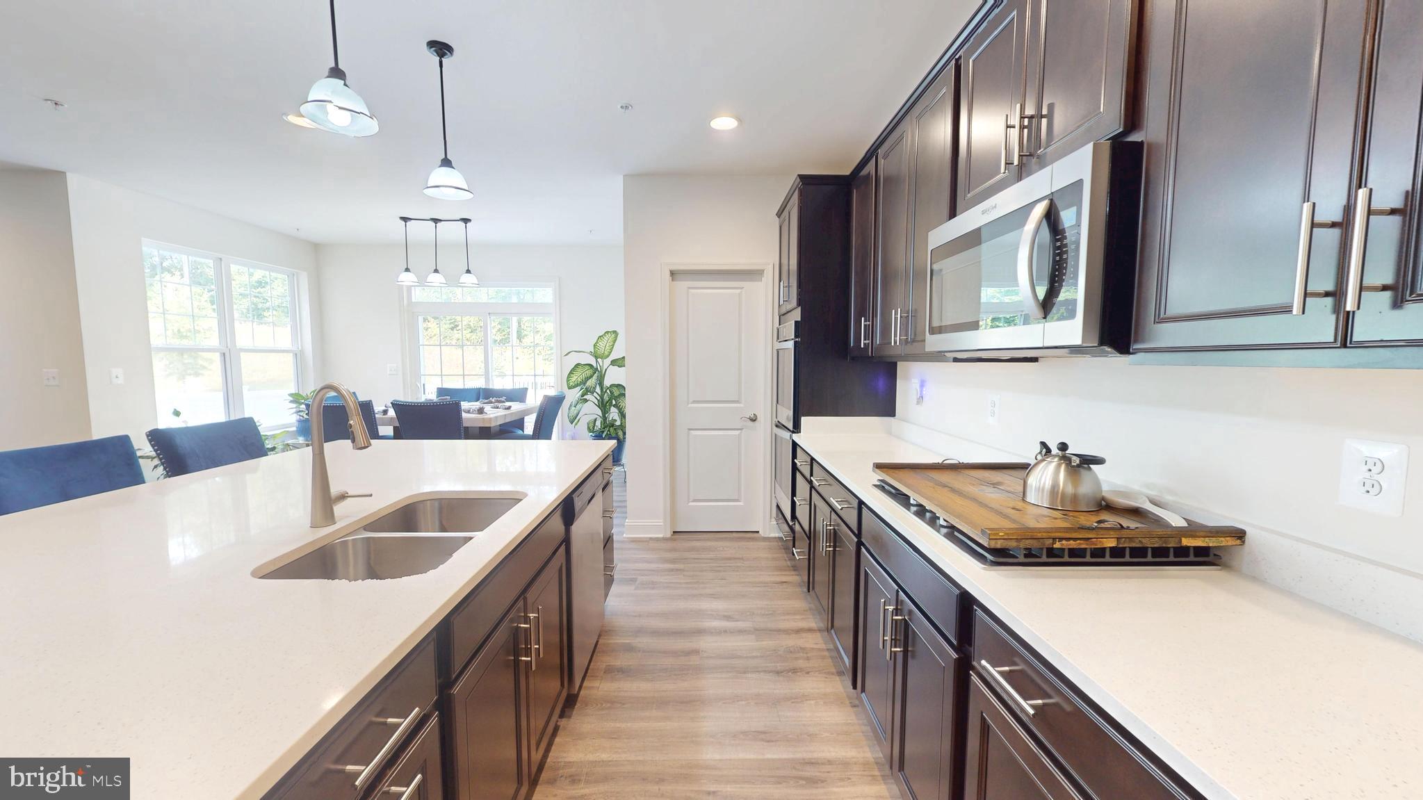 MARLBORO RIDGE - Residential