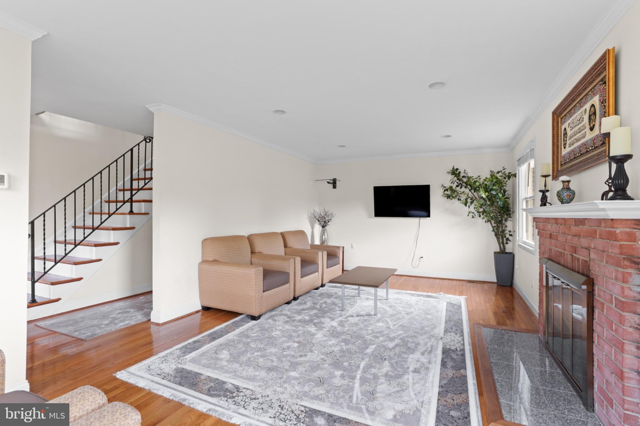 6213 THOMAS DRIVE