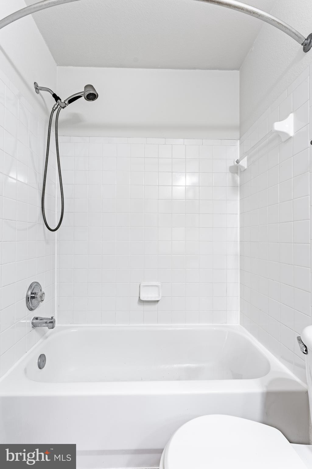 GATES OF FAIR LAKES - Residential