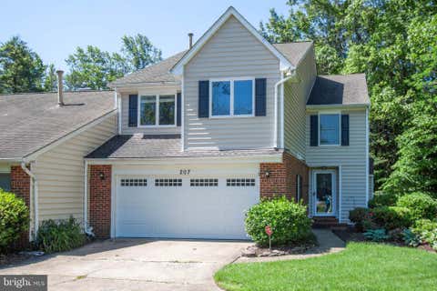 Townhouse For Rent - 207 Southampton Court<br/> STAFFORD, VA 22554