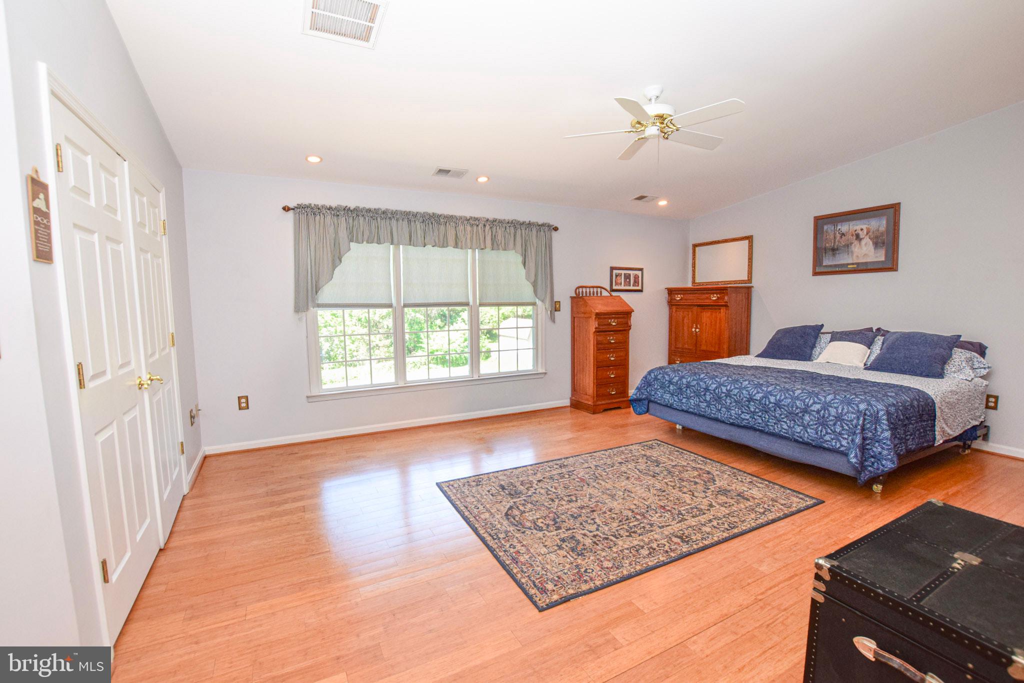 CRESCENT HILLS ESTATES - Residential