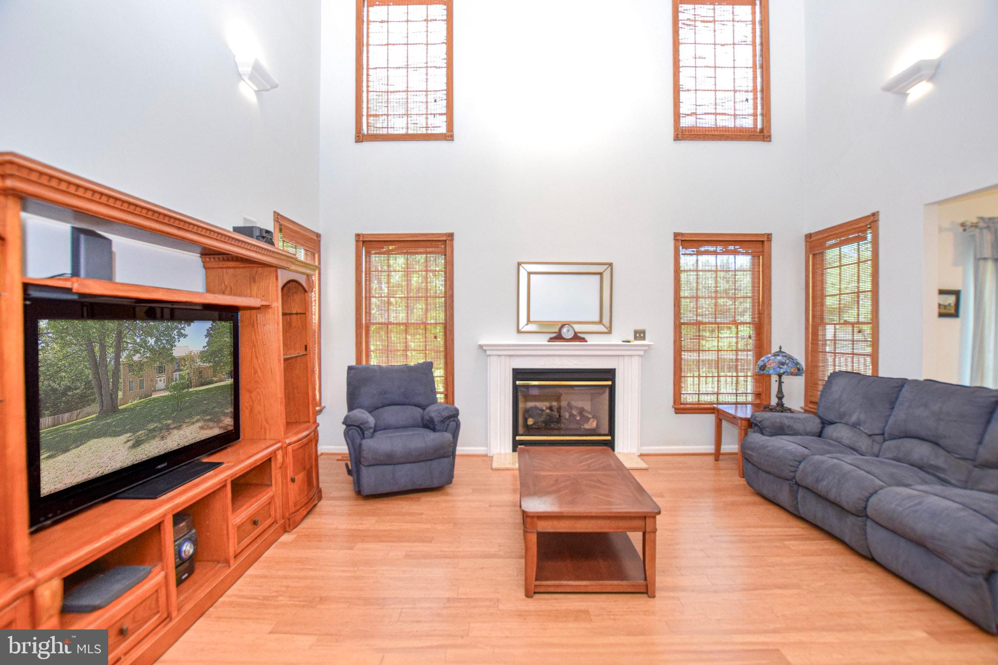 CRESCENT HILLS ESTATES - Residential