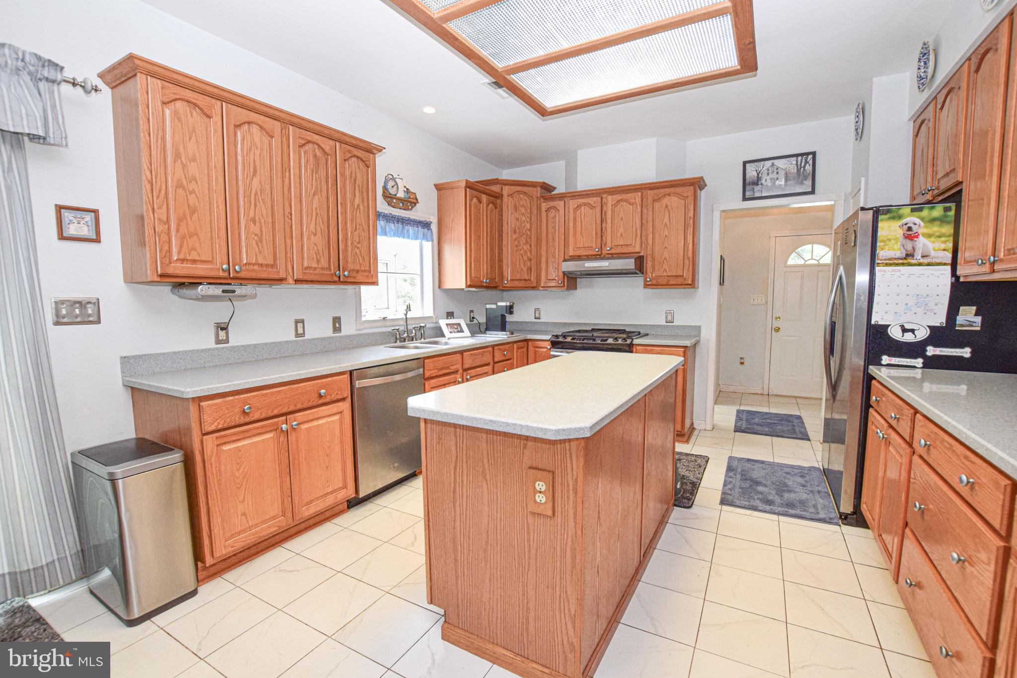 CRESCENT HILLS ESTATES - Residential