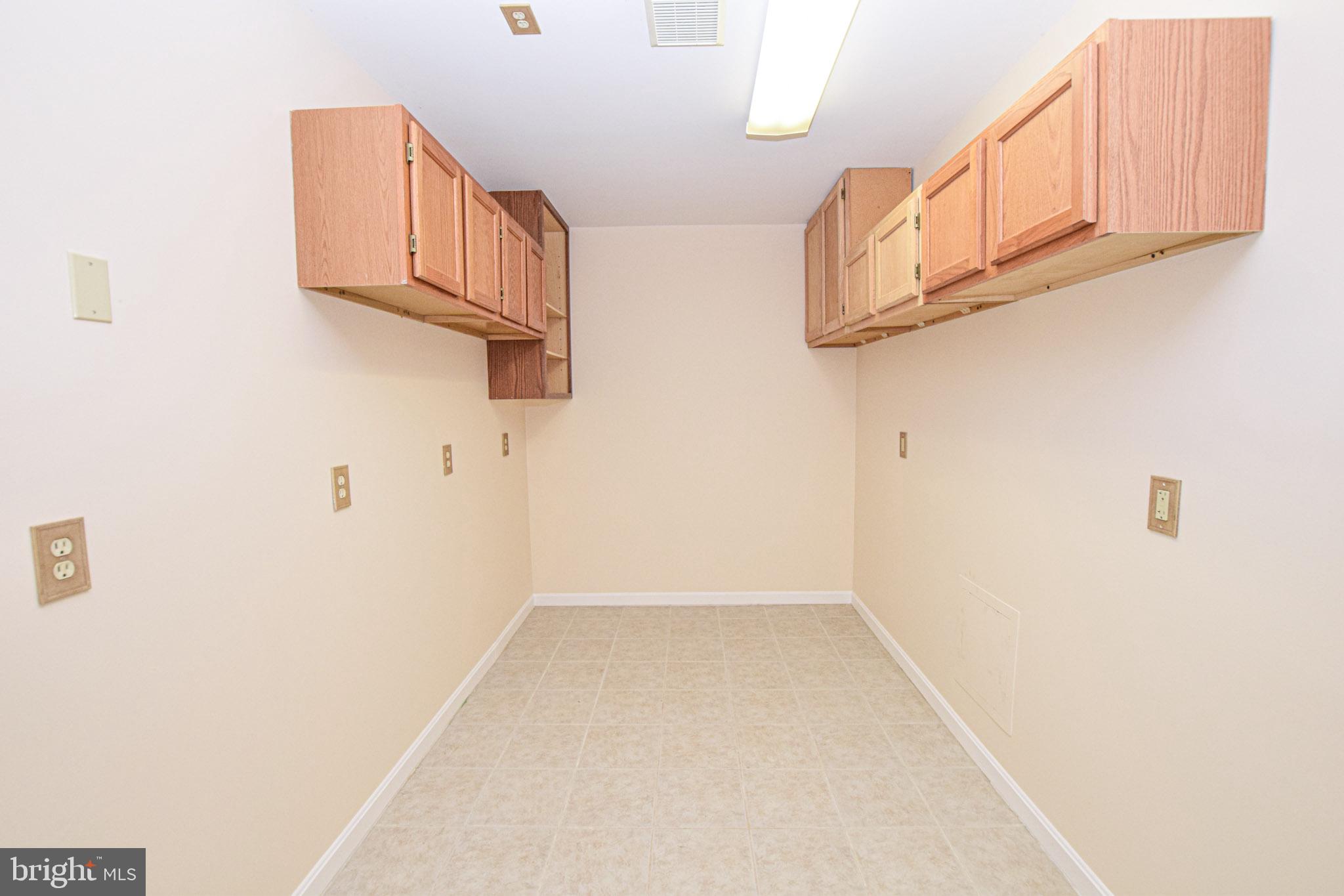 CRESCENT HILLS ESTATES - Residential