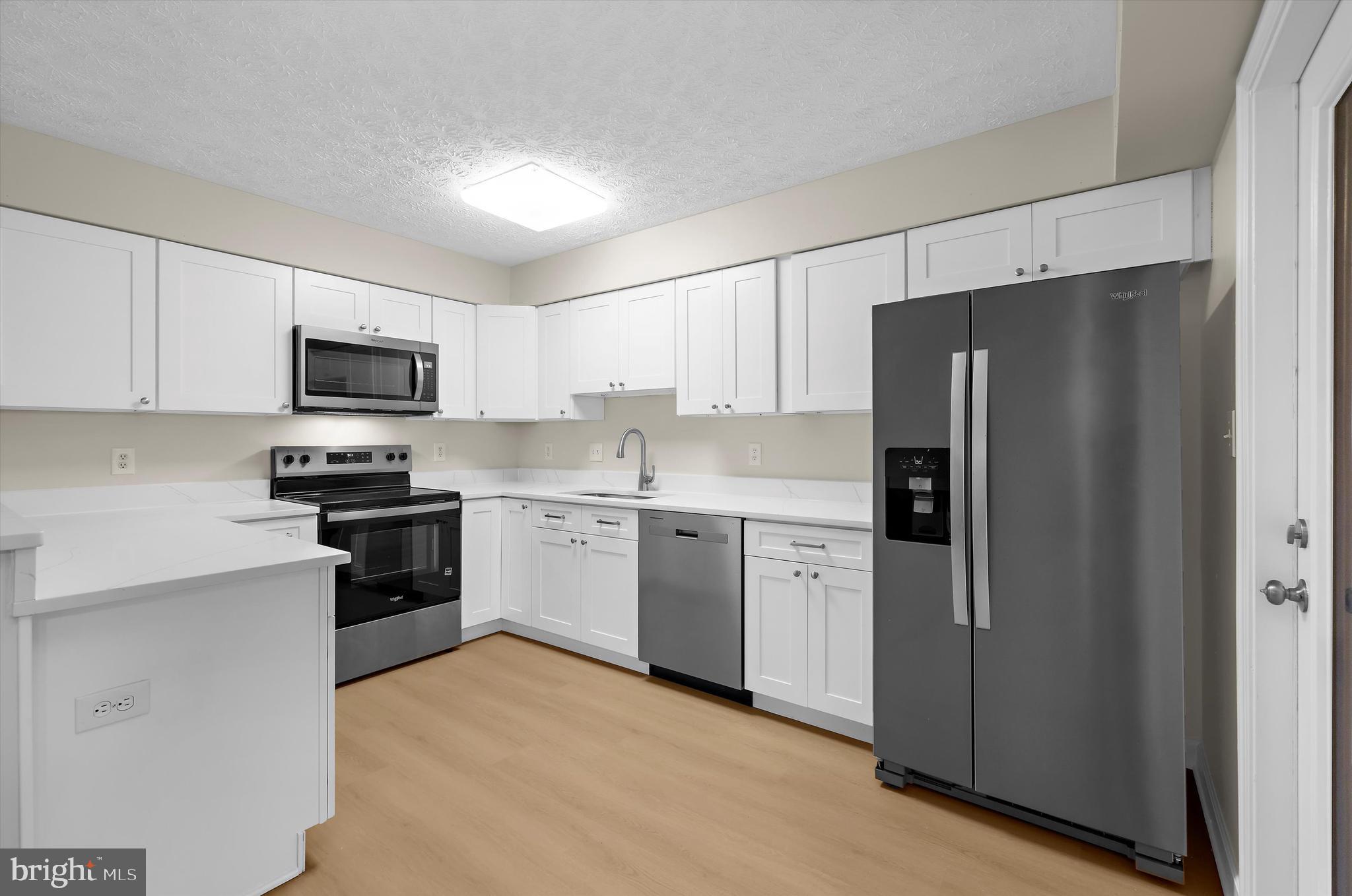 ADMIRAL REACH AT HARBOUR GATES - Residential Lease