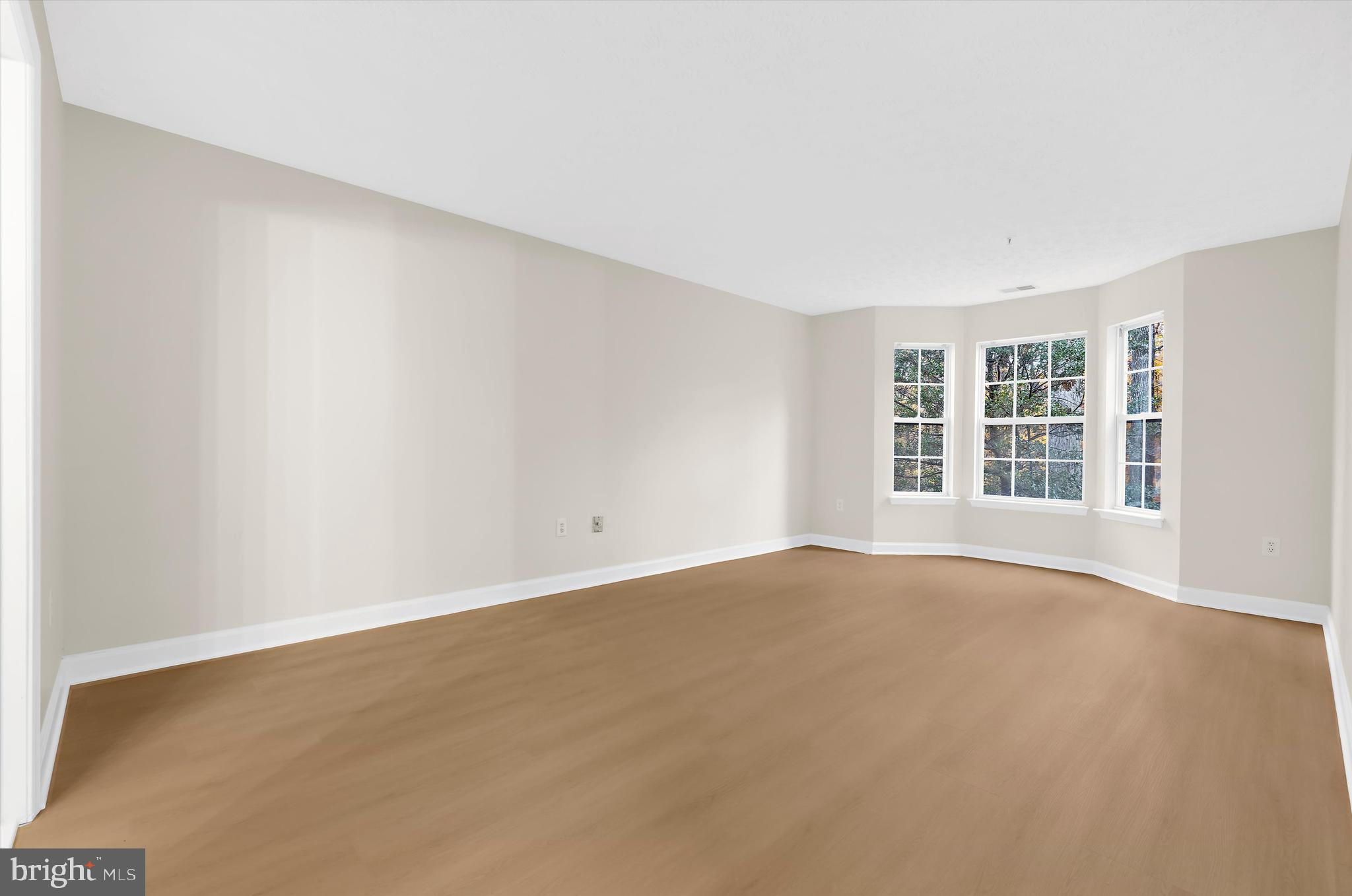 ADMIRAL REACH AT HARBOUR GATES - Residential Lease