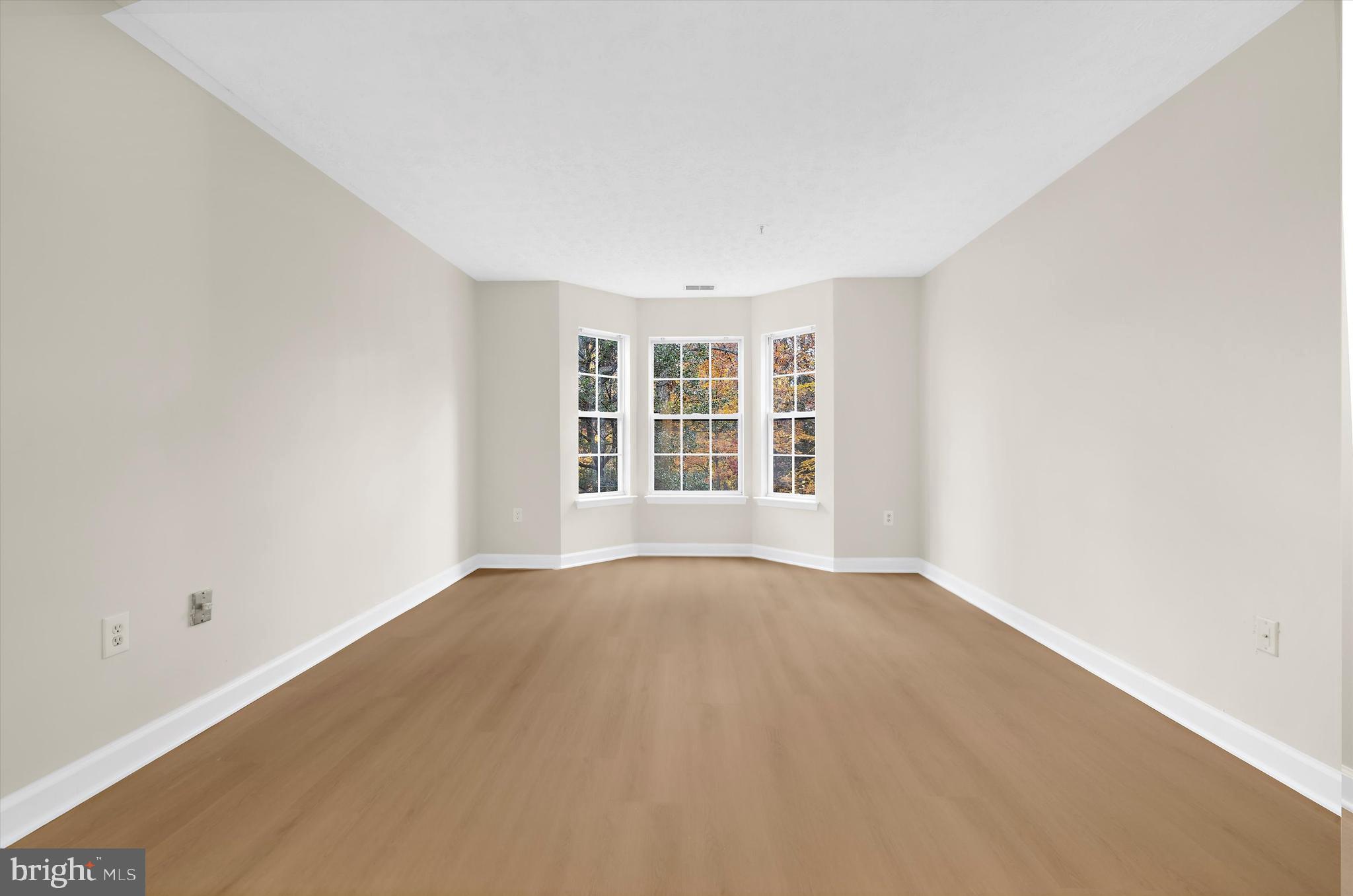 ADMIRAL REACH AT HARBOUR GATES - Residential Lease