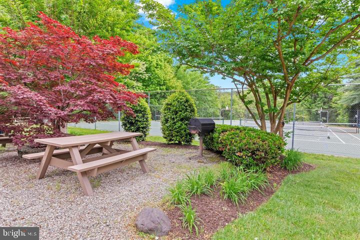 ADMIRAL REACH AT HARBOUR GATES - Residential Lease