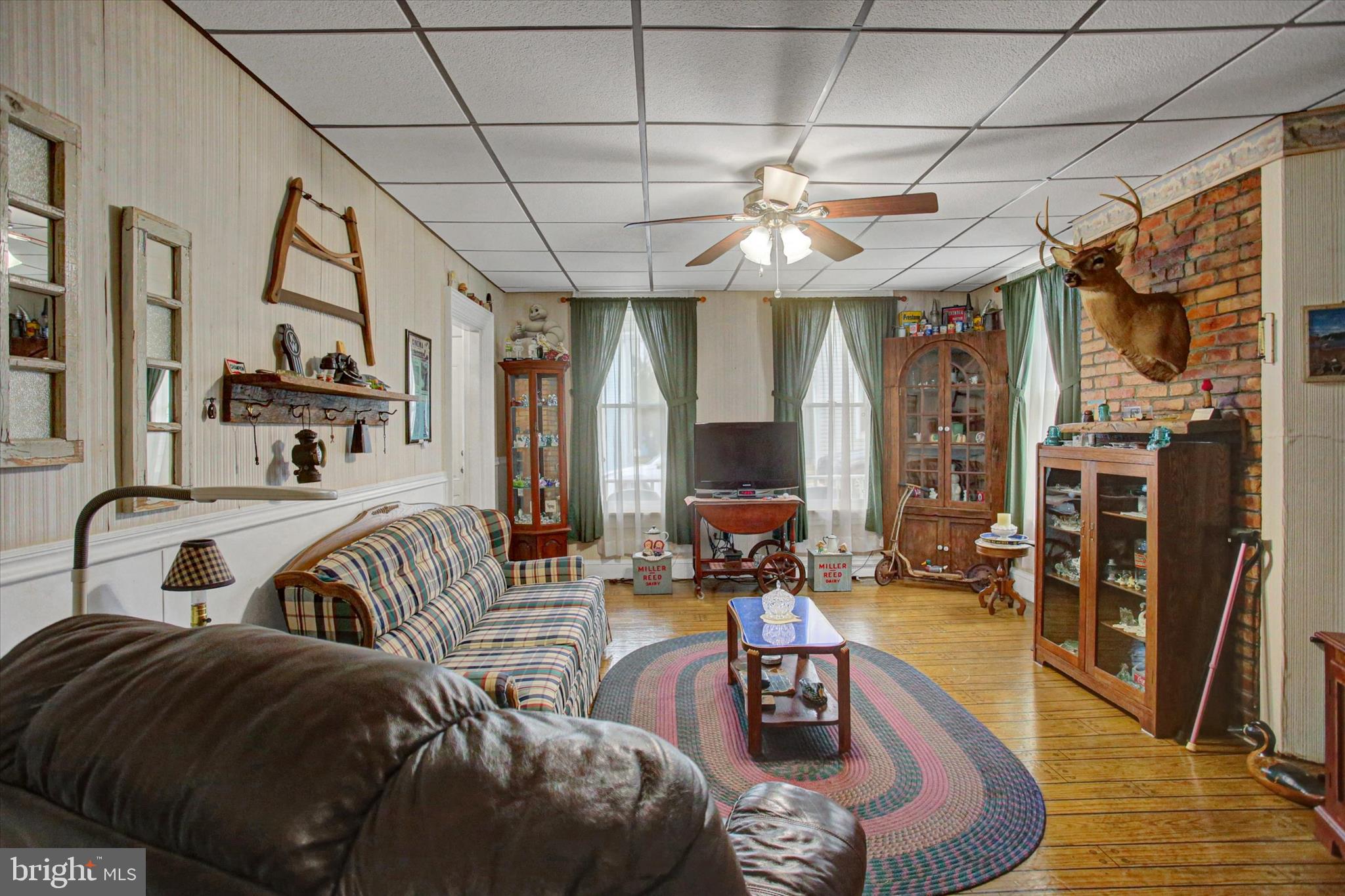 28 S WASHINGTON STREET