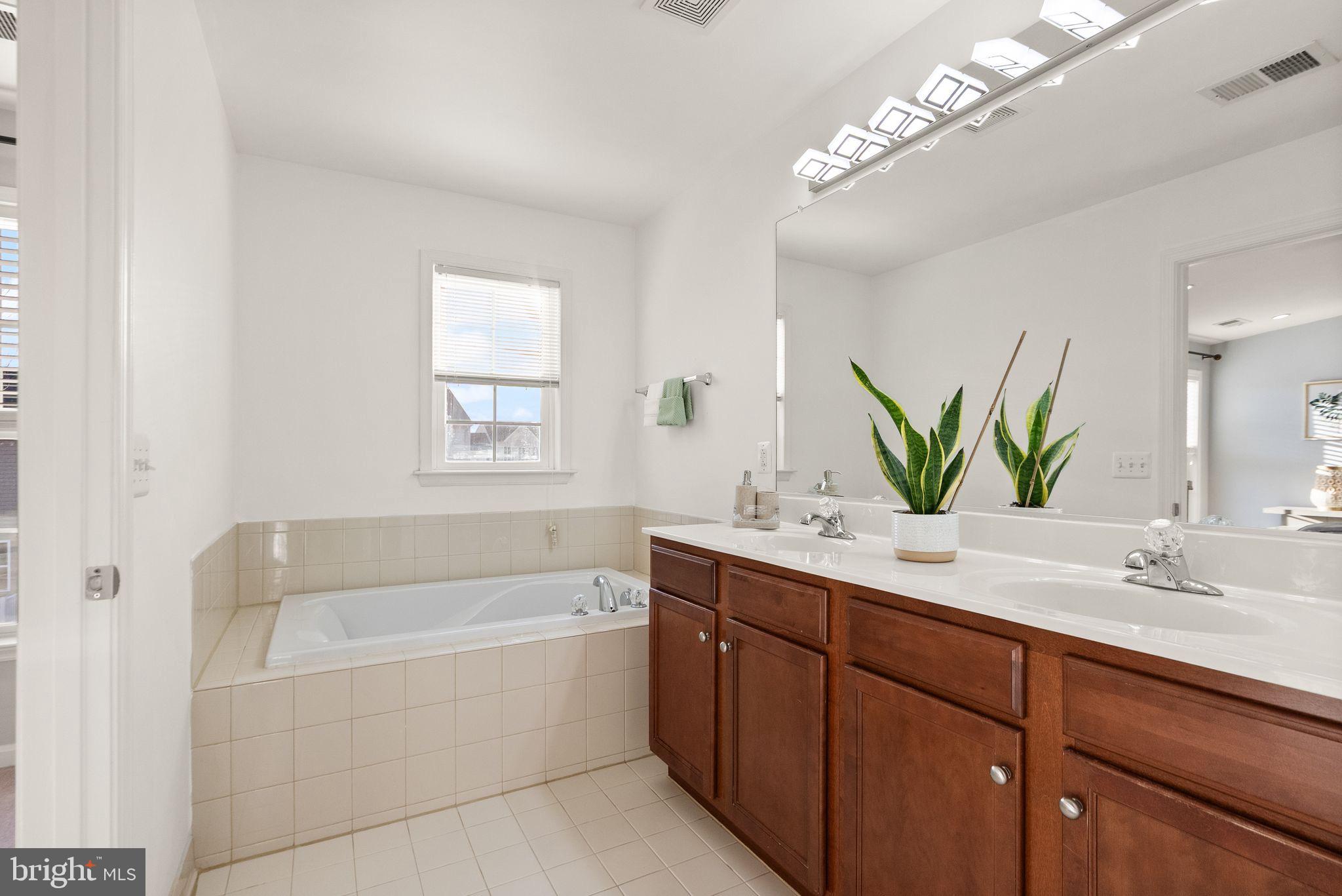 STONE RIDGE SOUTH - Residential