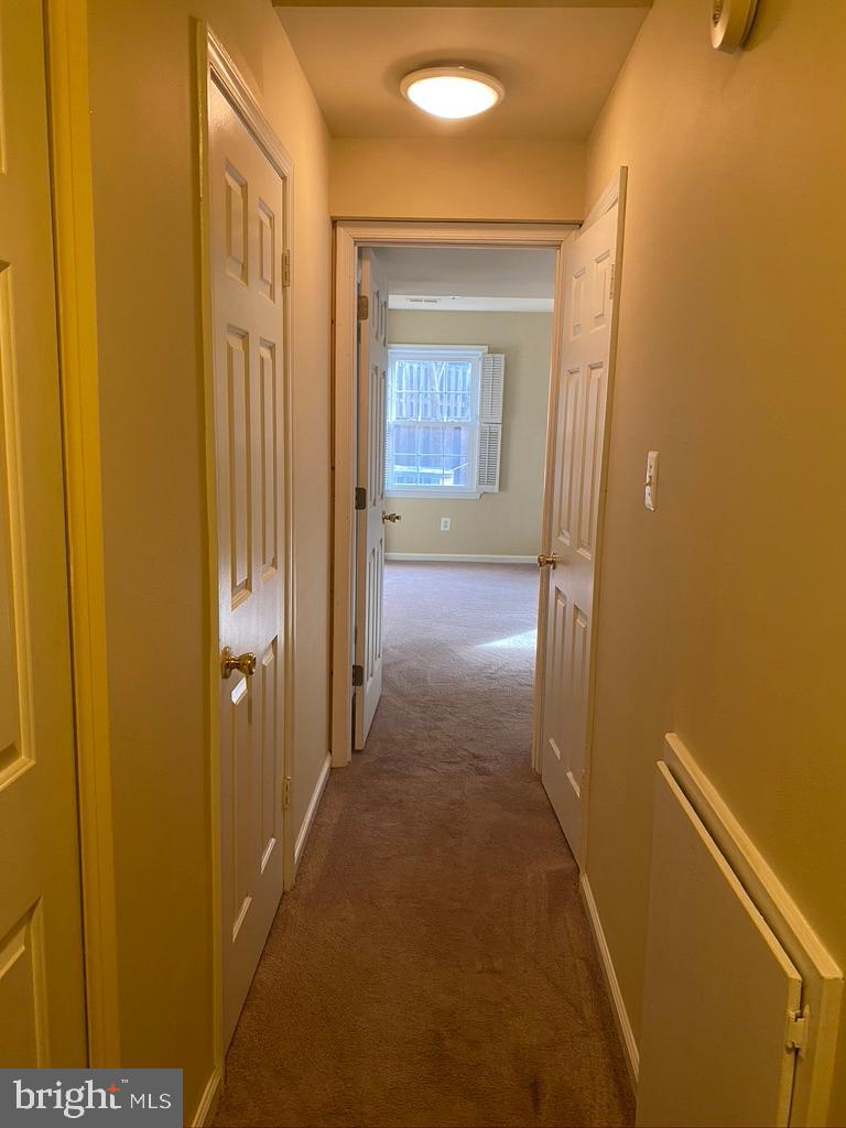 COUNTRY CREEK - Residential Lease