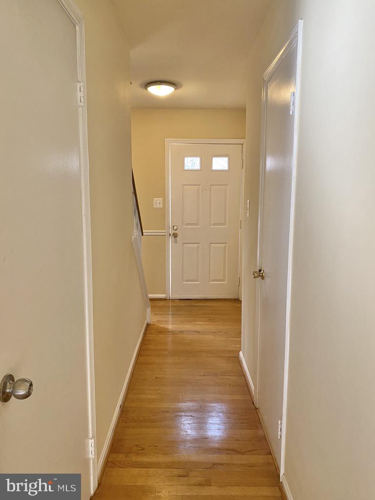 COUNTRY CREEK - Residential Lease