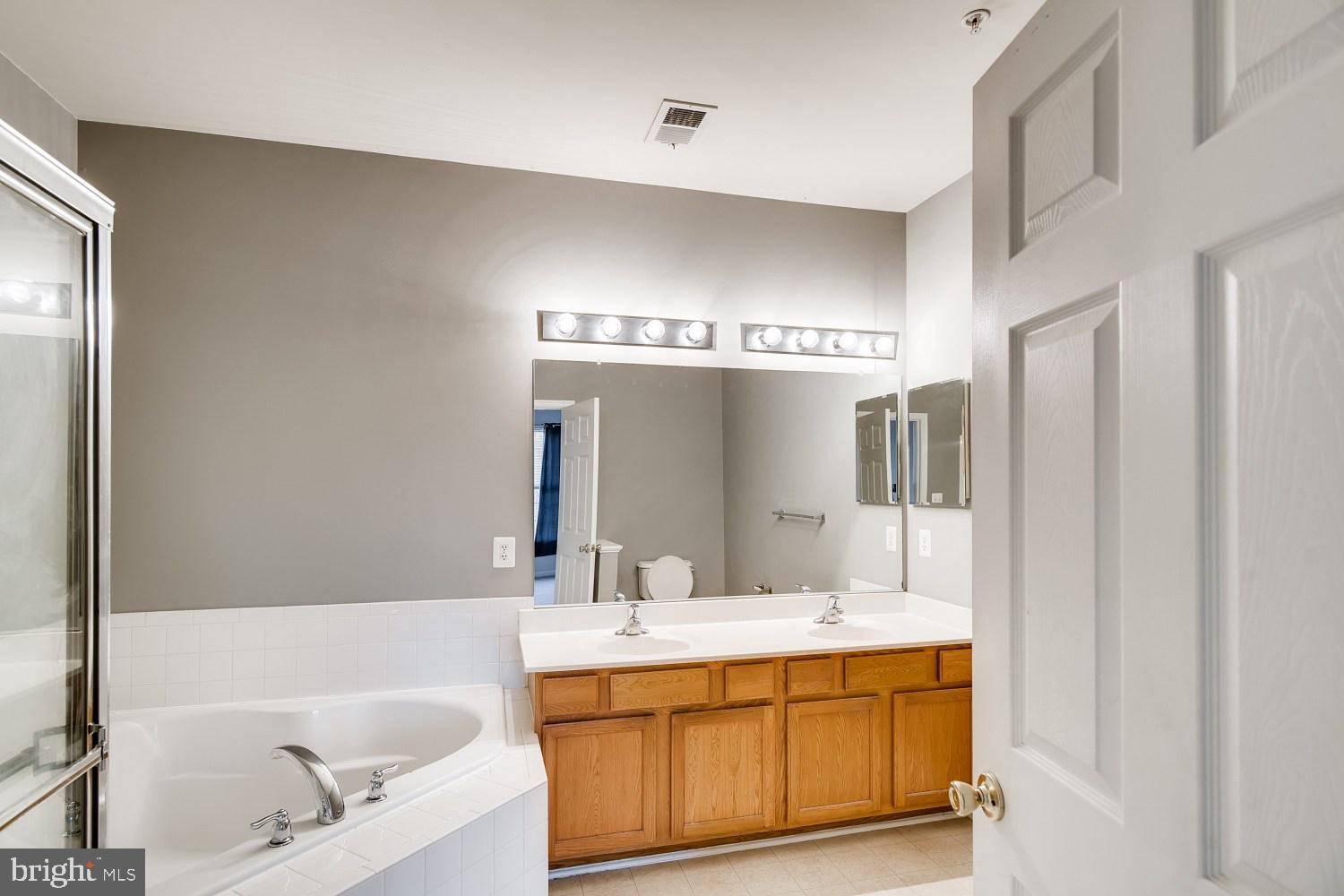 GREENWAY FARMS - Residential