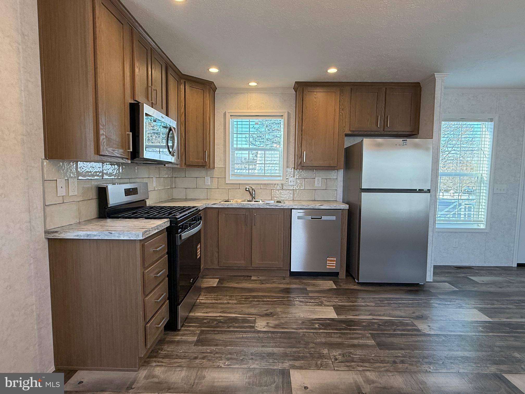 MOCKINGBIRD COMM - Residential