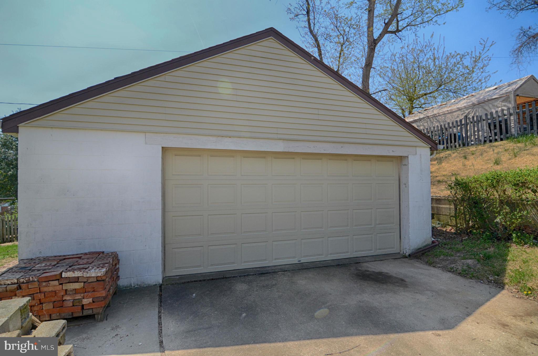 HARFORD FARMS - Residential