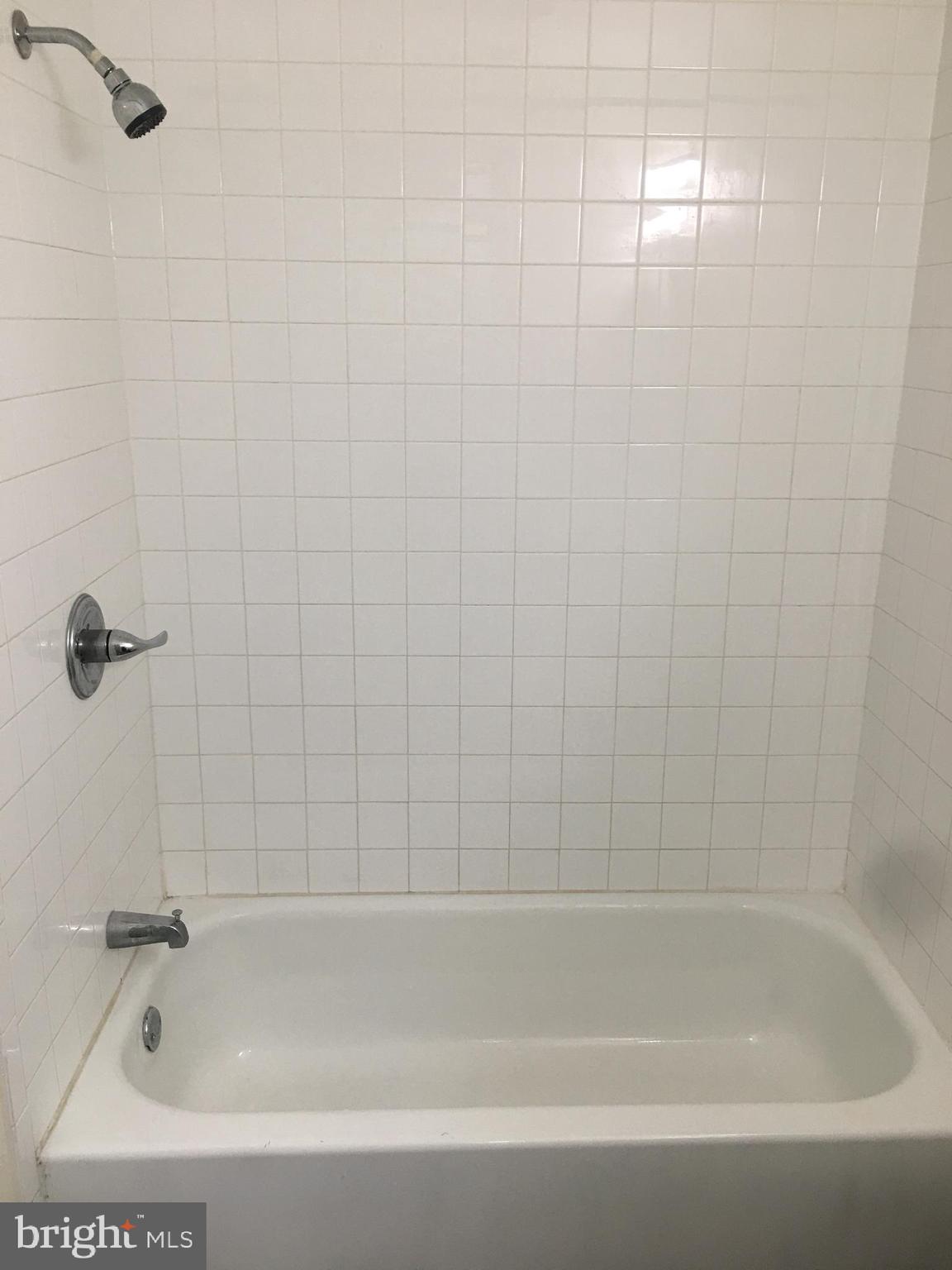 GREEN MEADOWS - Residential Lease