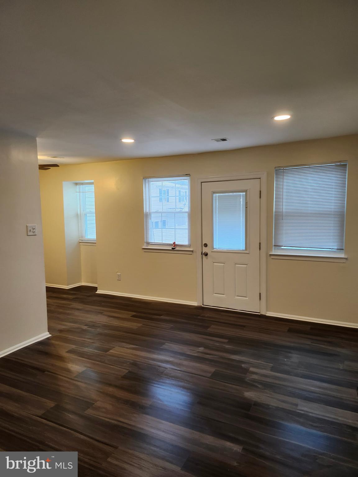 GREEN MEADOWS - Residential Lease