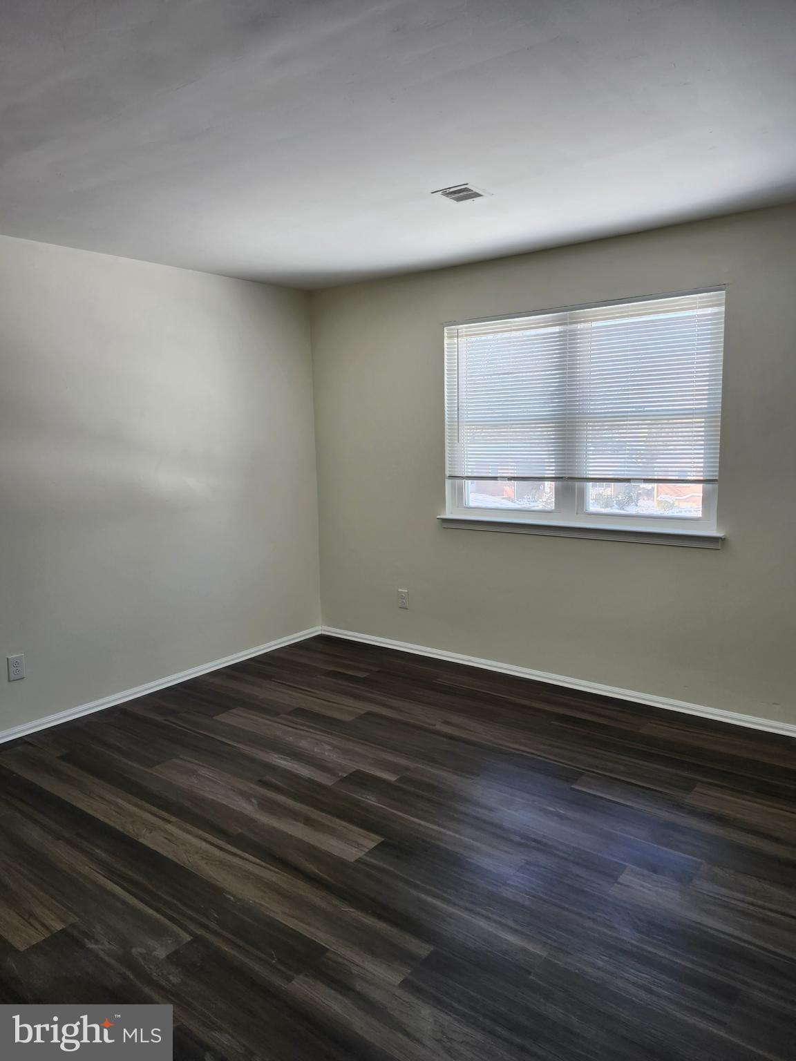 GREEN MEADOWS - Residential Lease