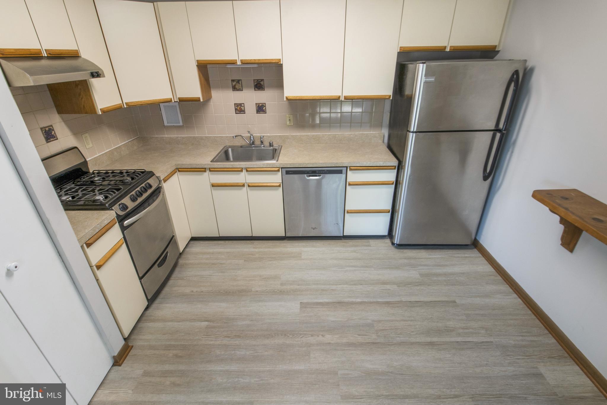 SEVERN HOUSE - Residential Lease