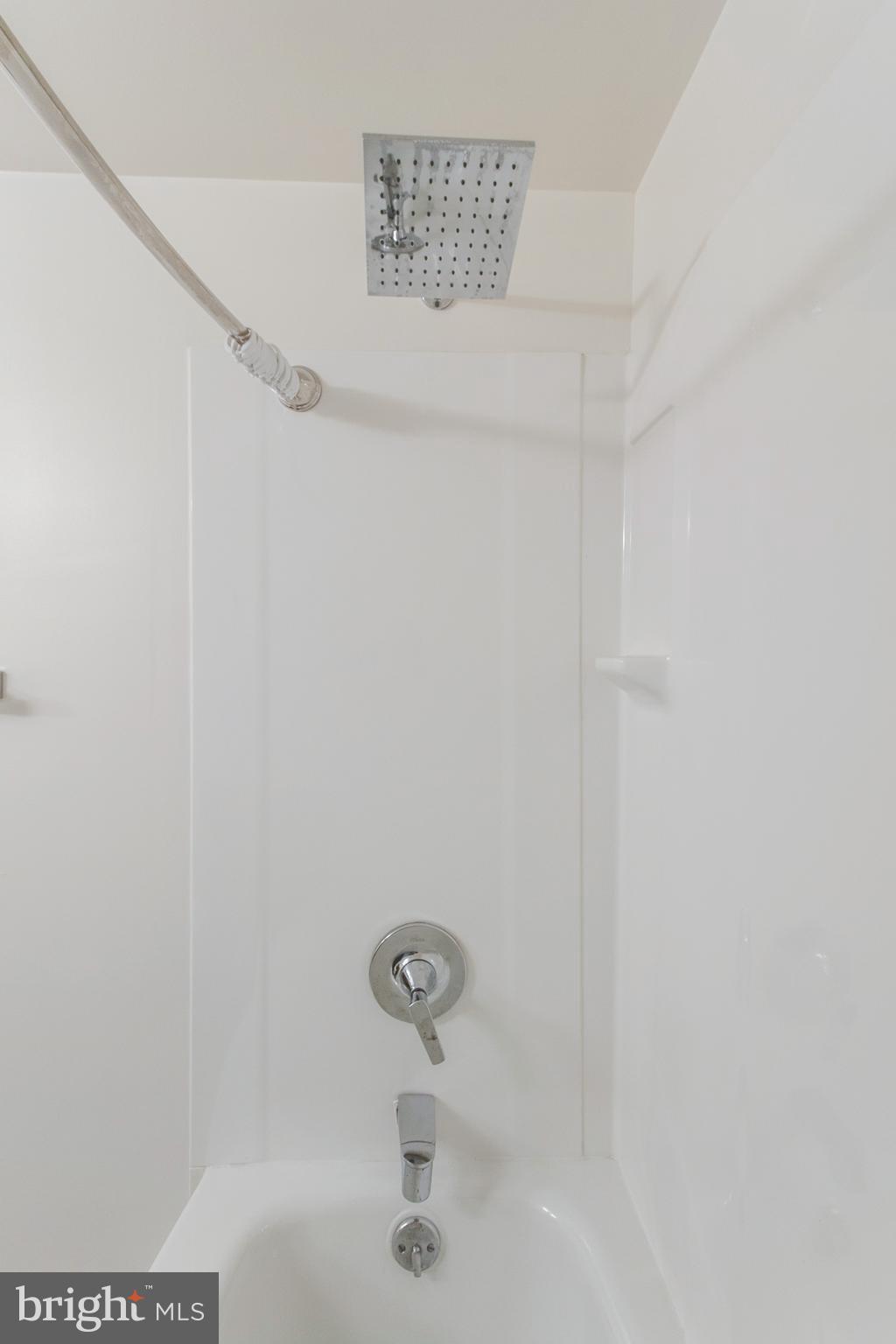 SEVERN HOUSE - Residential Lease