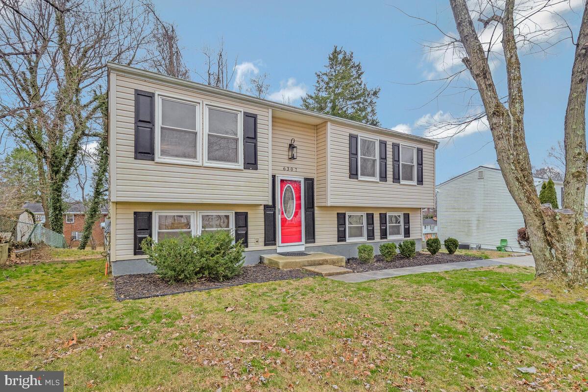 CLINTON WOODS - Residential Lease