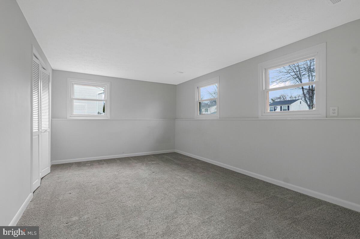 CLINTON WOODS - Residential Lease