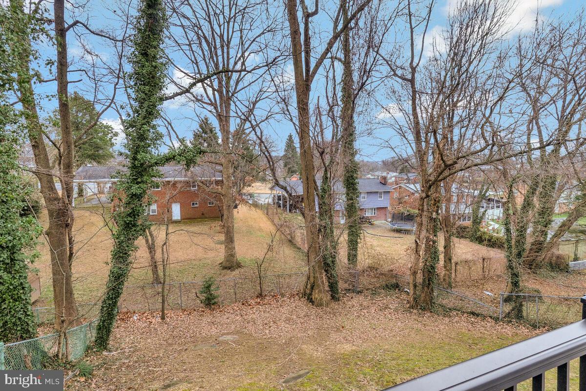 CLINTON WOODS - Residential Lease