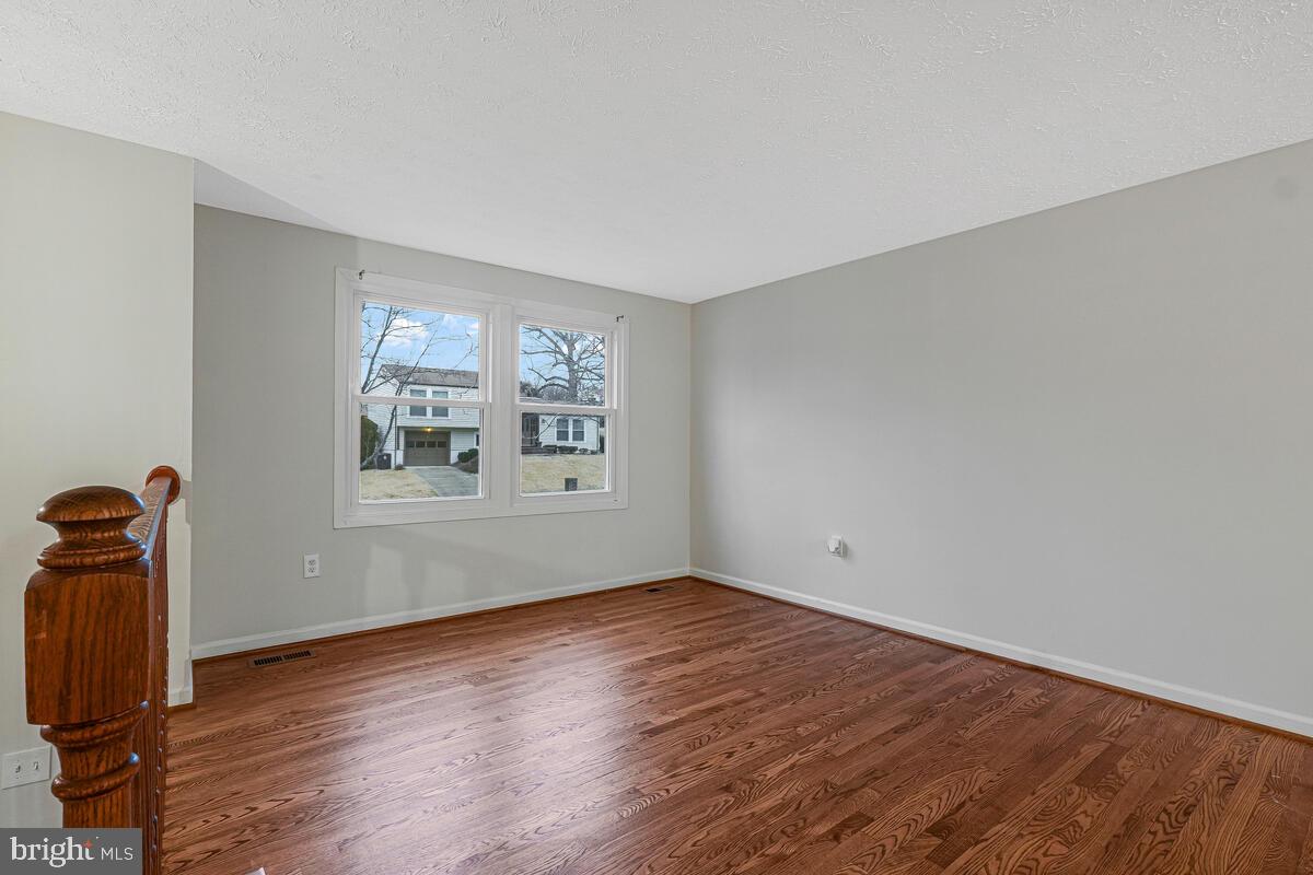 CLINTON WOODS - Residential Lease