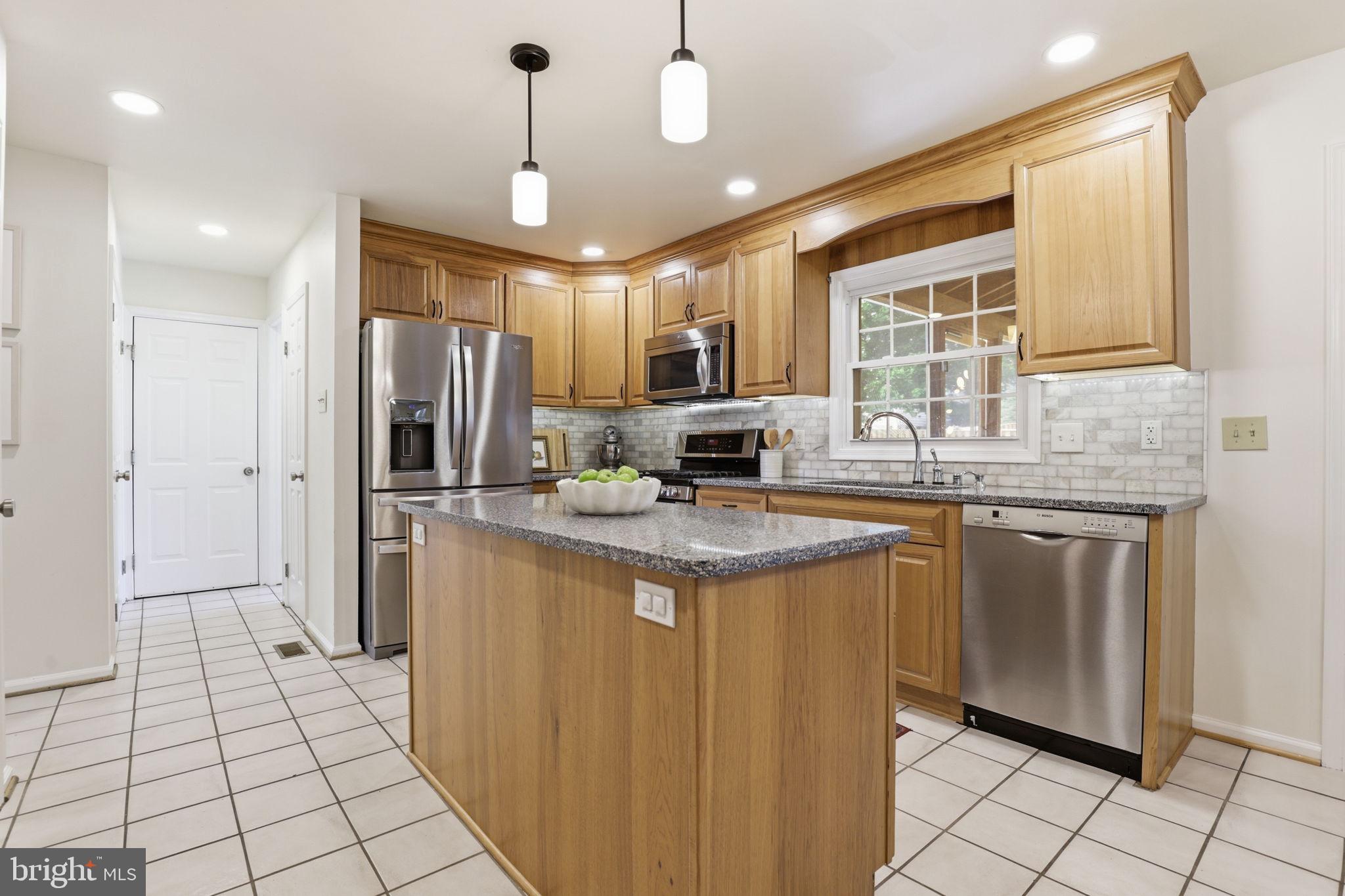 HASTINGS HUNT - Residential