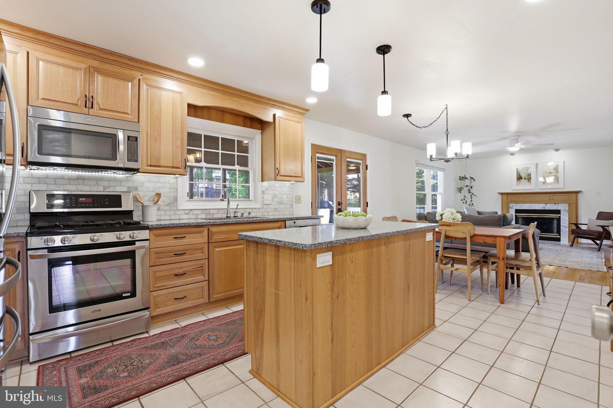 HASTINGS HUNT - Residential