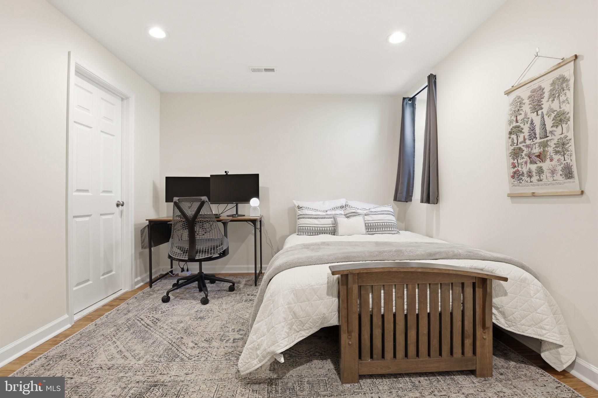 HASTINGS HUNT - Residential