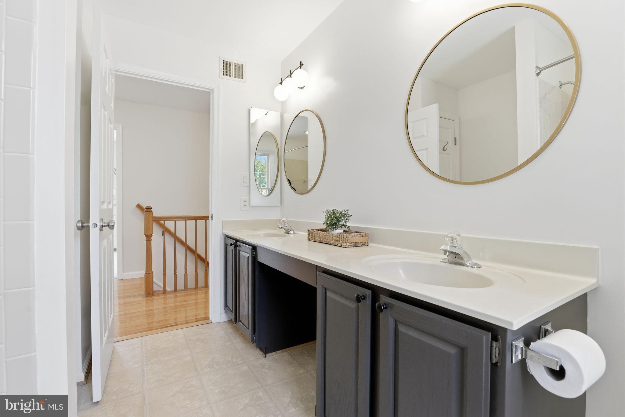 HASTINGS HUNT - Residential