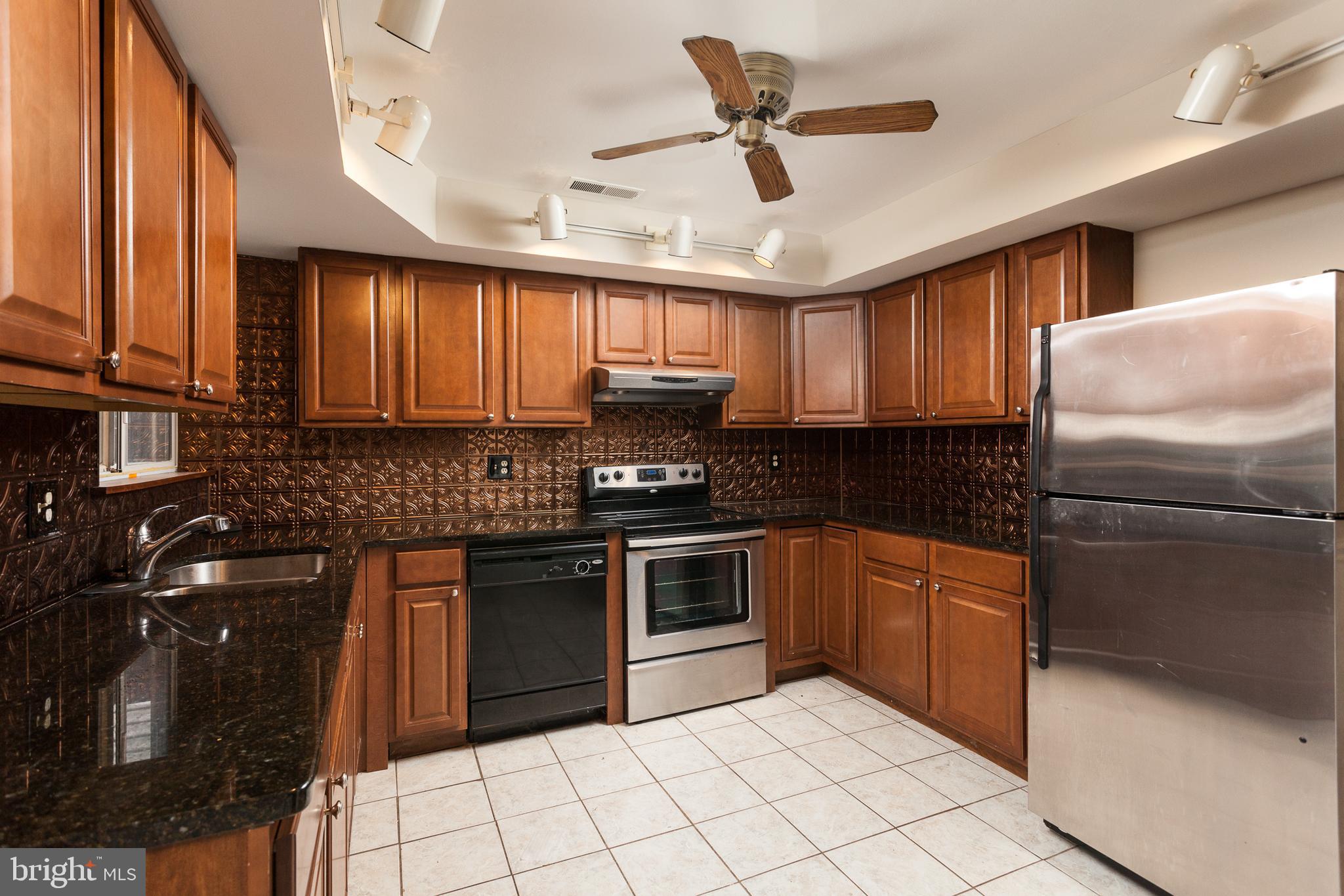 WILLOUGHBY WOODS - Residential