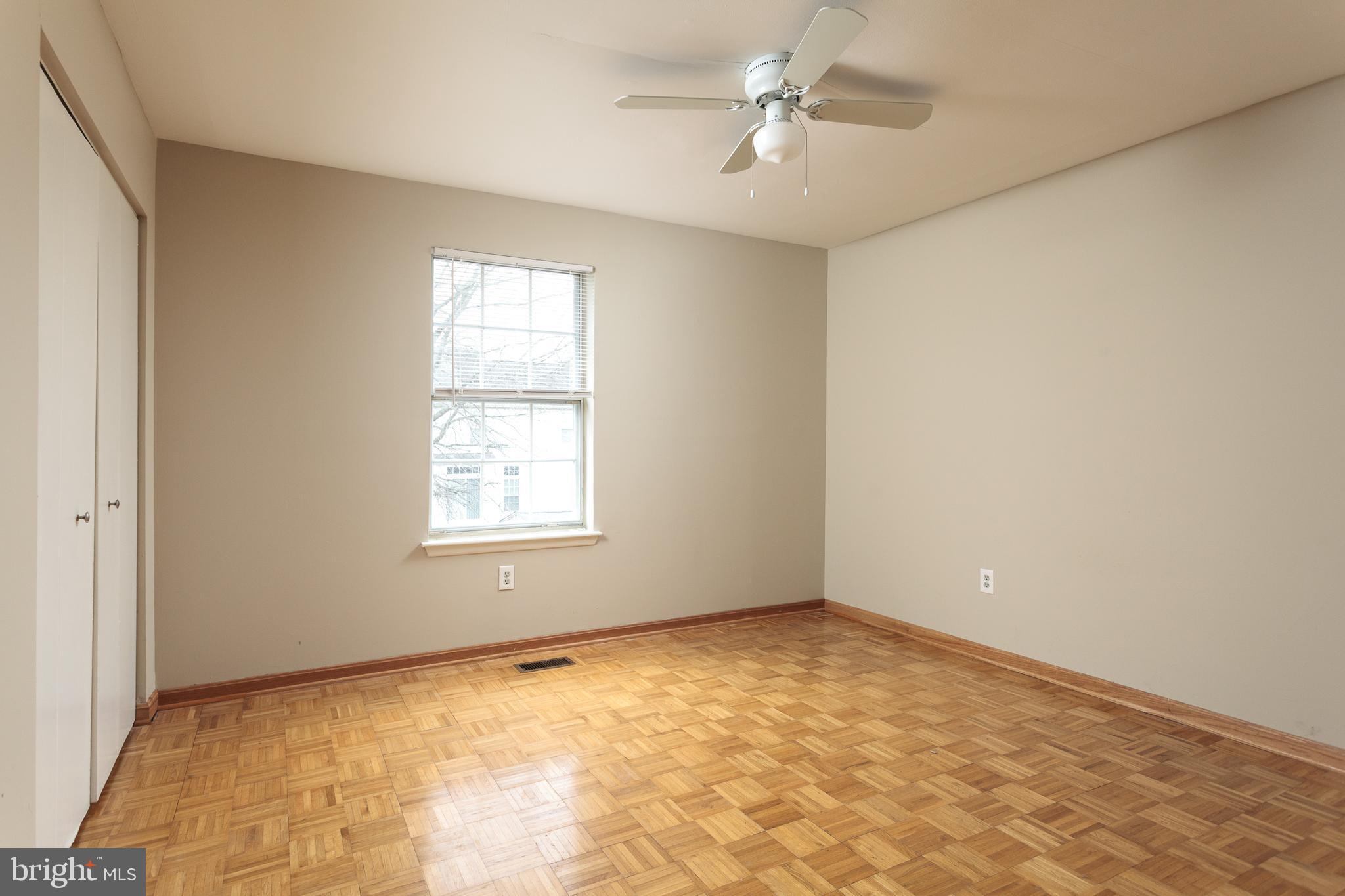 WILLOUGHBY WOODS - Residential