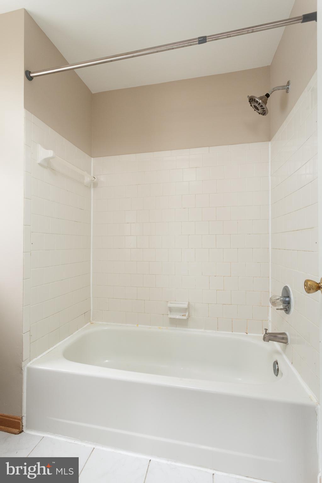 WILLOUGHBY WOODS - Residential