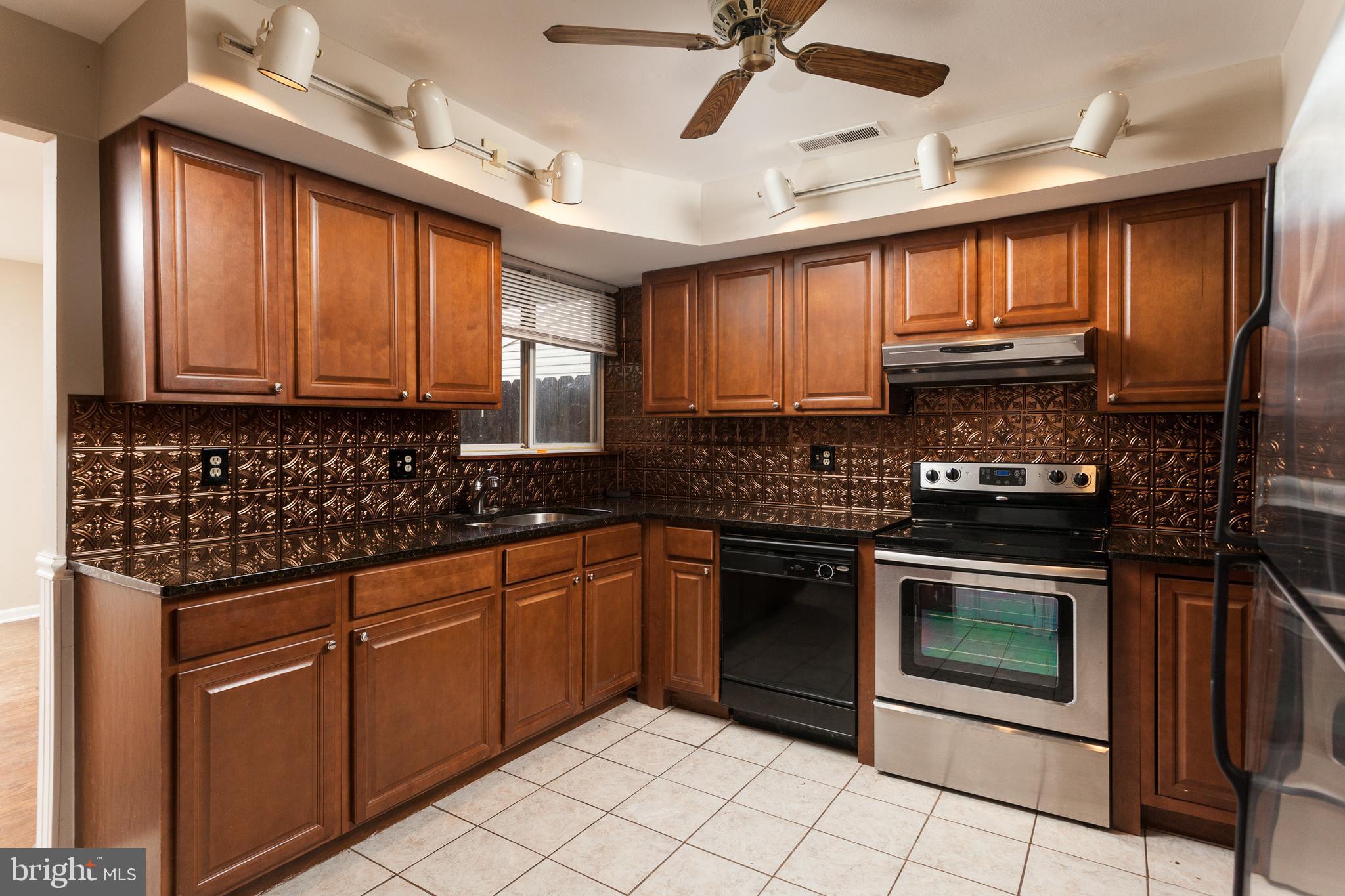 WILLOUGHBY WOODS - Residential