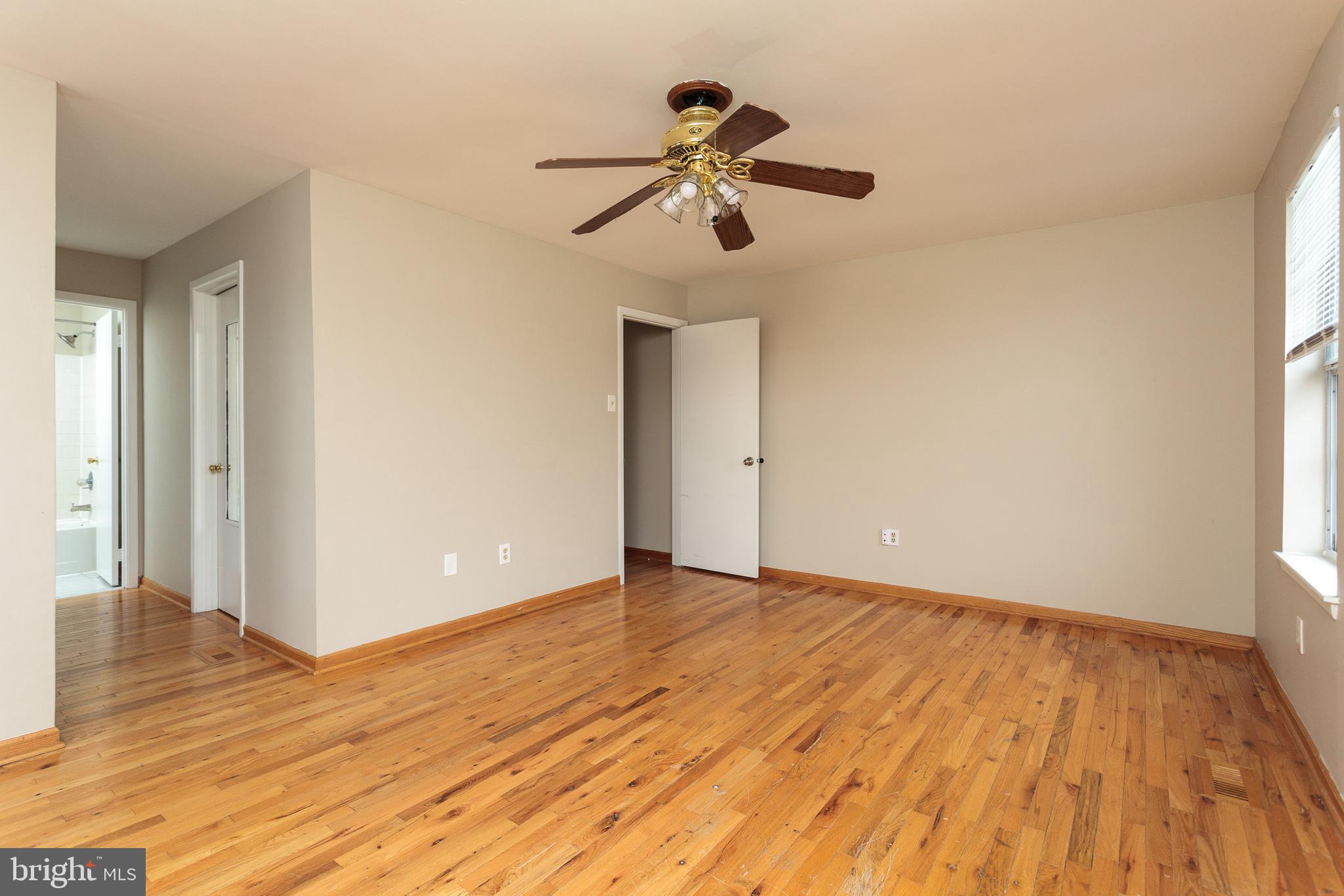 WILLOUGHBY WOODS - Residential