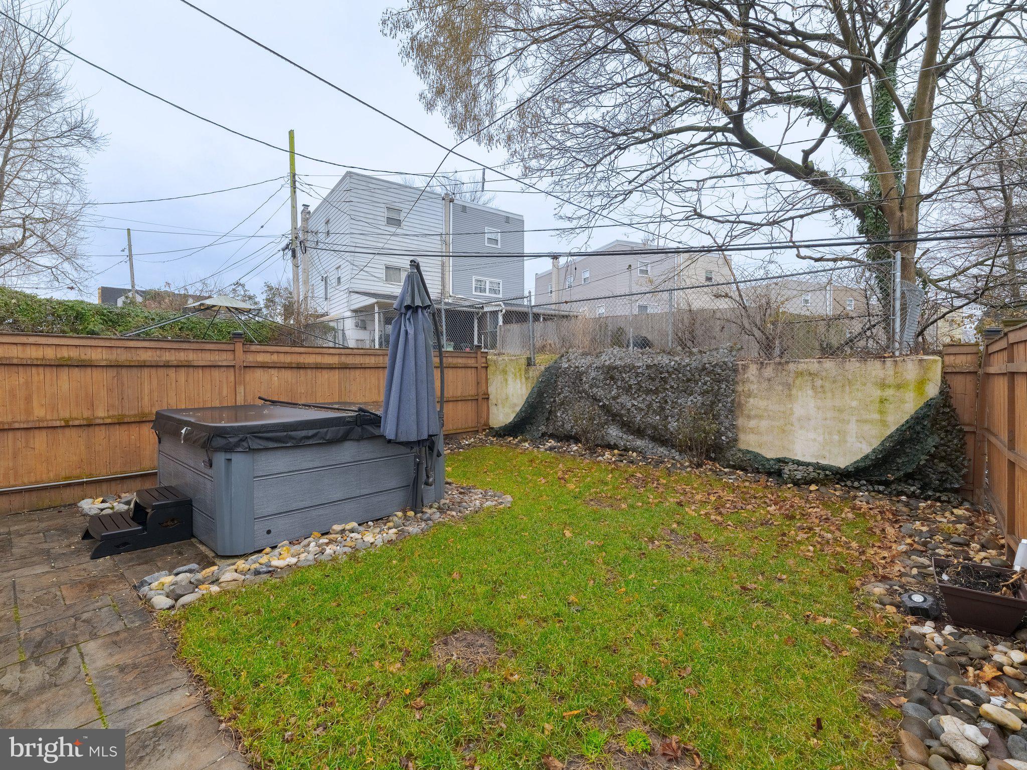 NORRIS HILLS - Residential