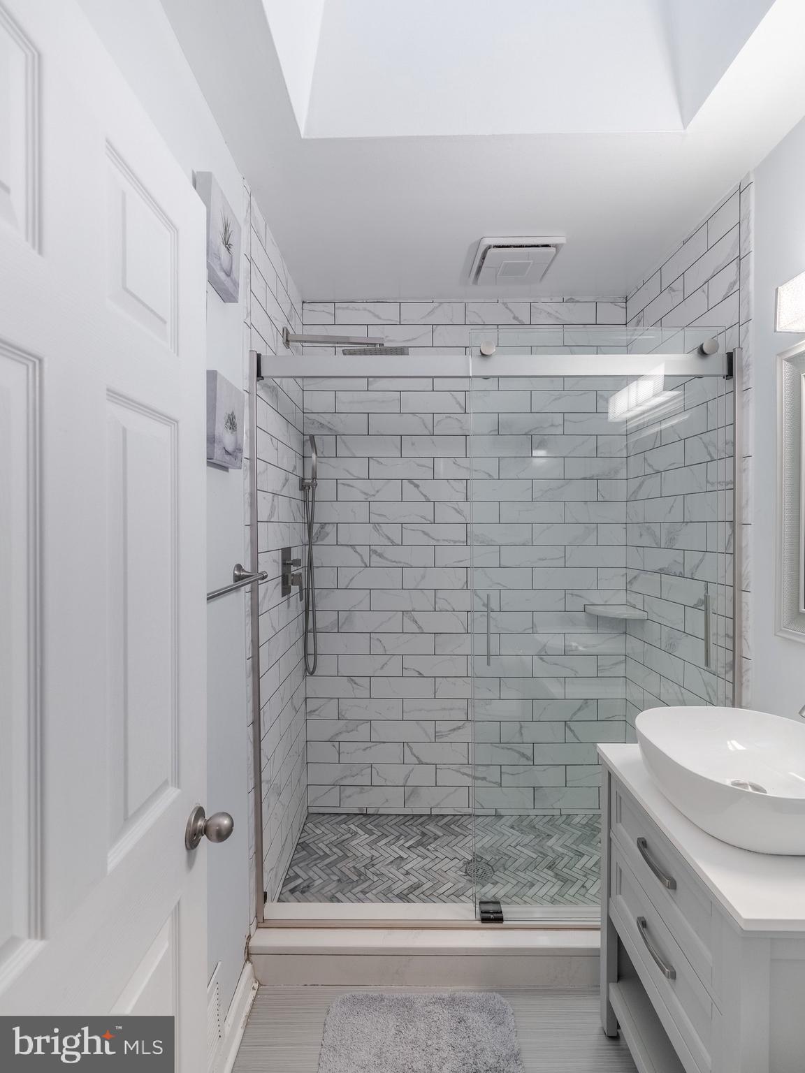 NORRIS HILLS - Residential