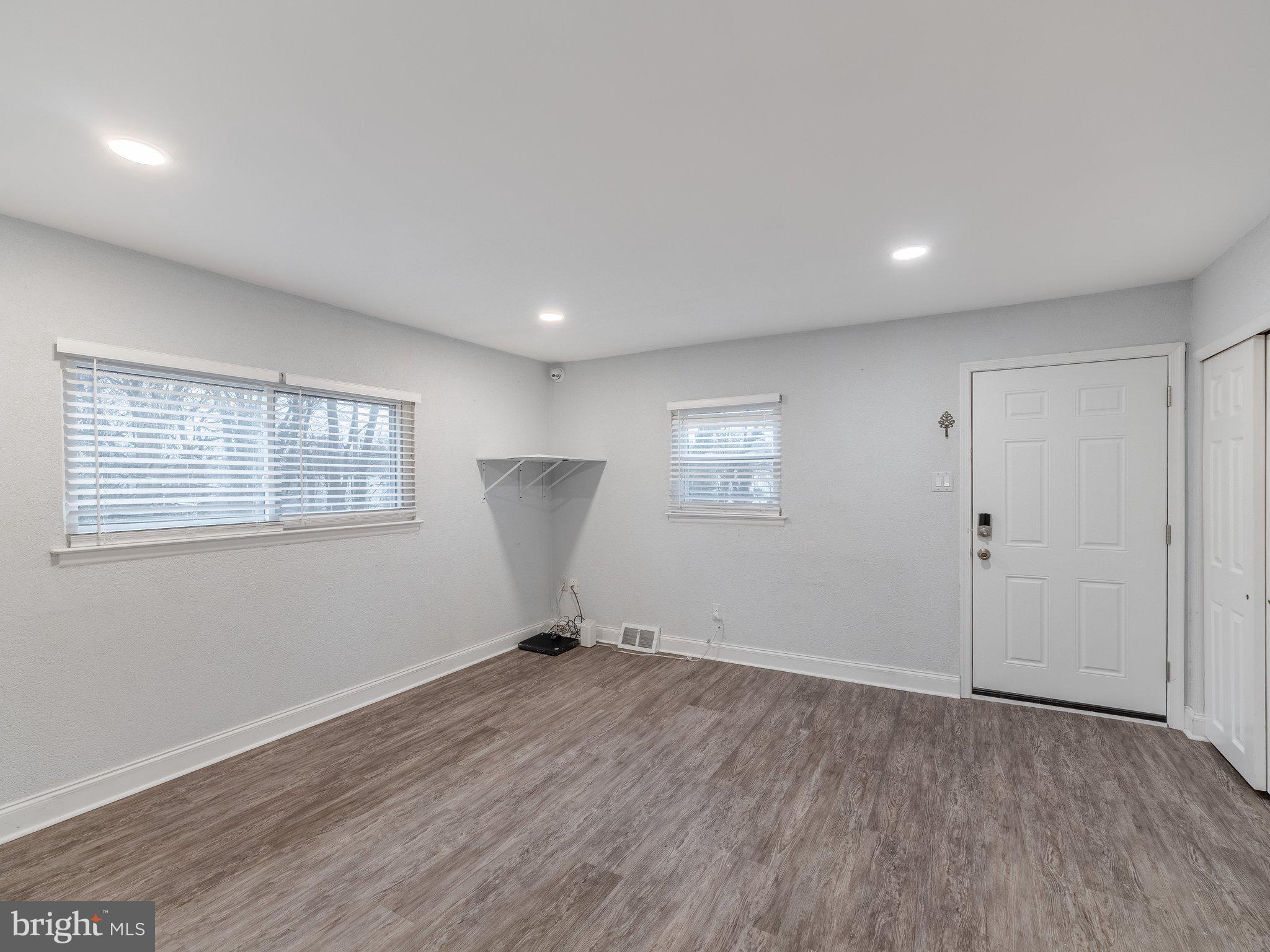 NORRIS HILLS - Residential