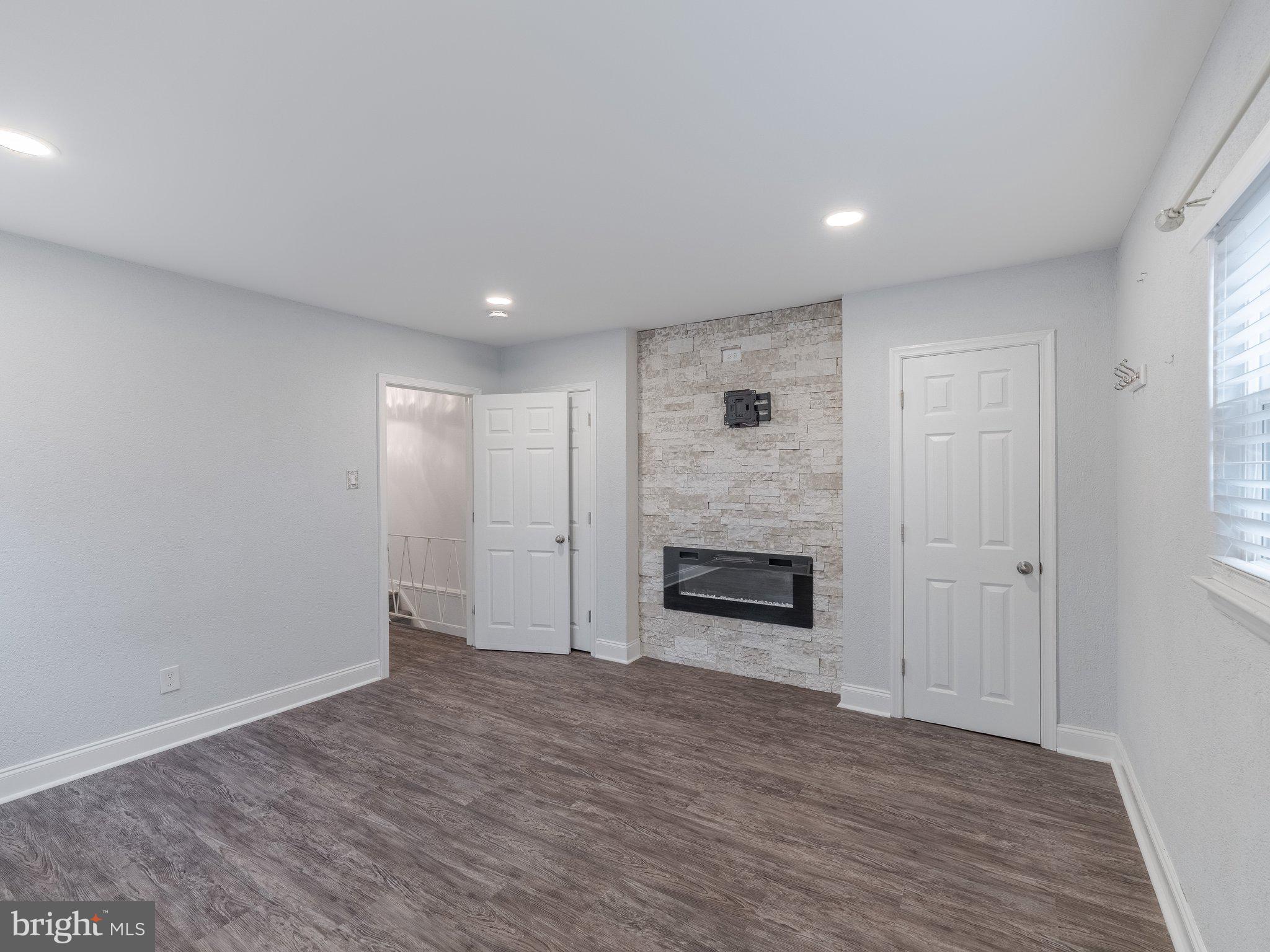 NORRIS HILLS - Residential